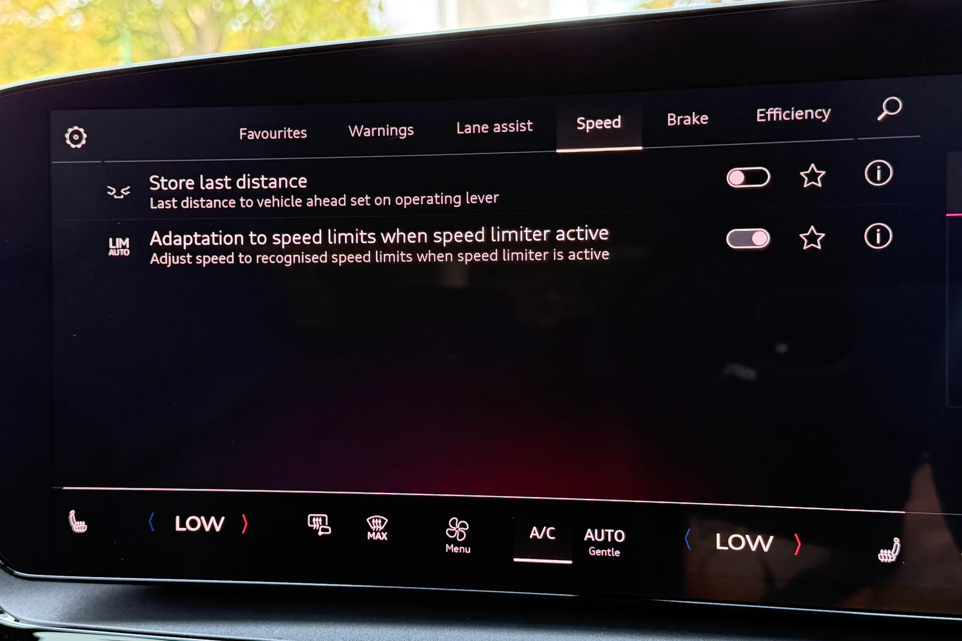 Audi Q6 thumbnail image number 17