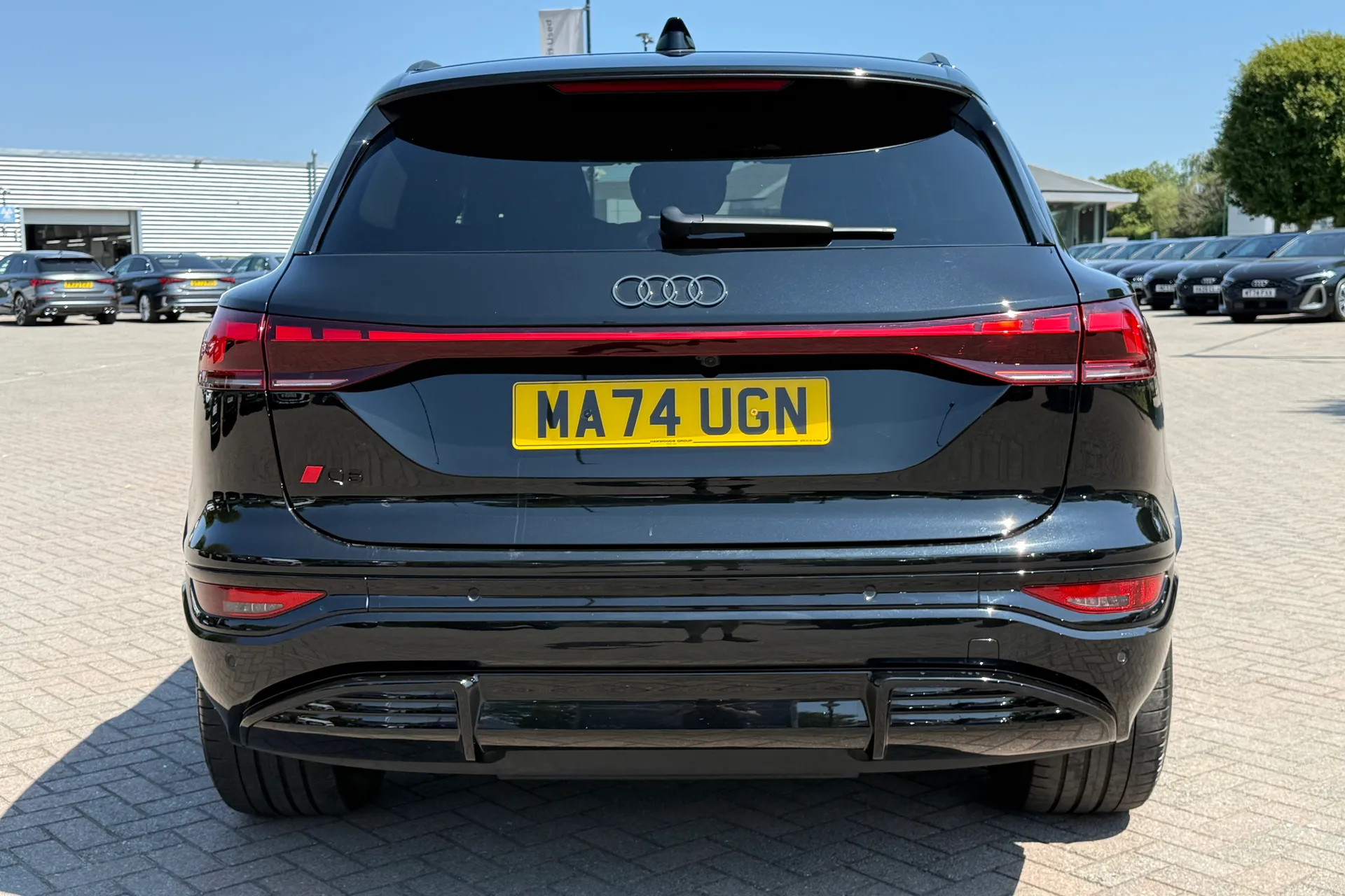 Audi Q6 thumbnail image number 40