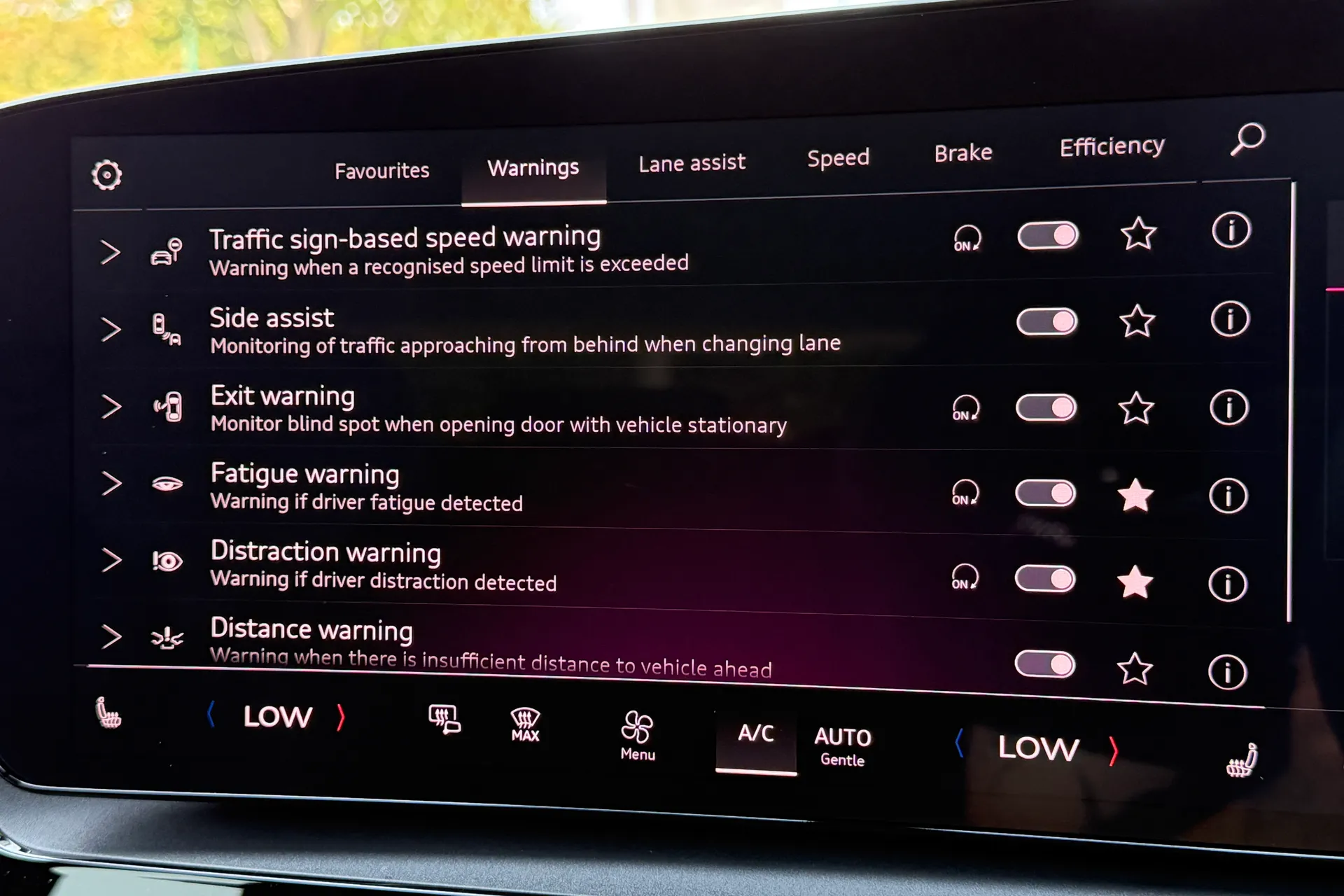 Audi Q6 thumbnail image number 15