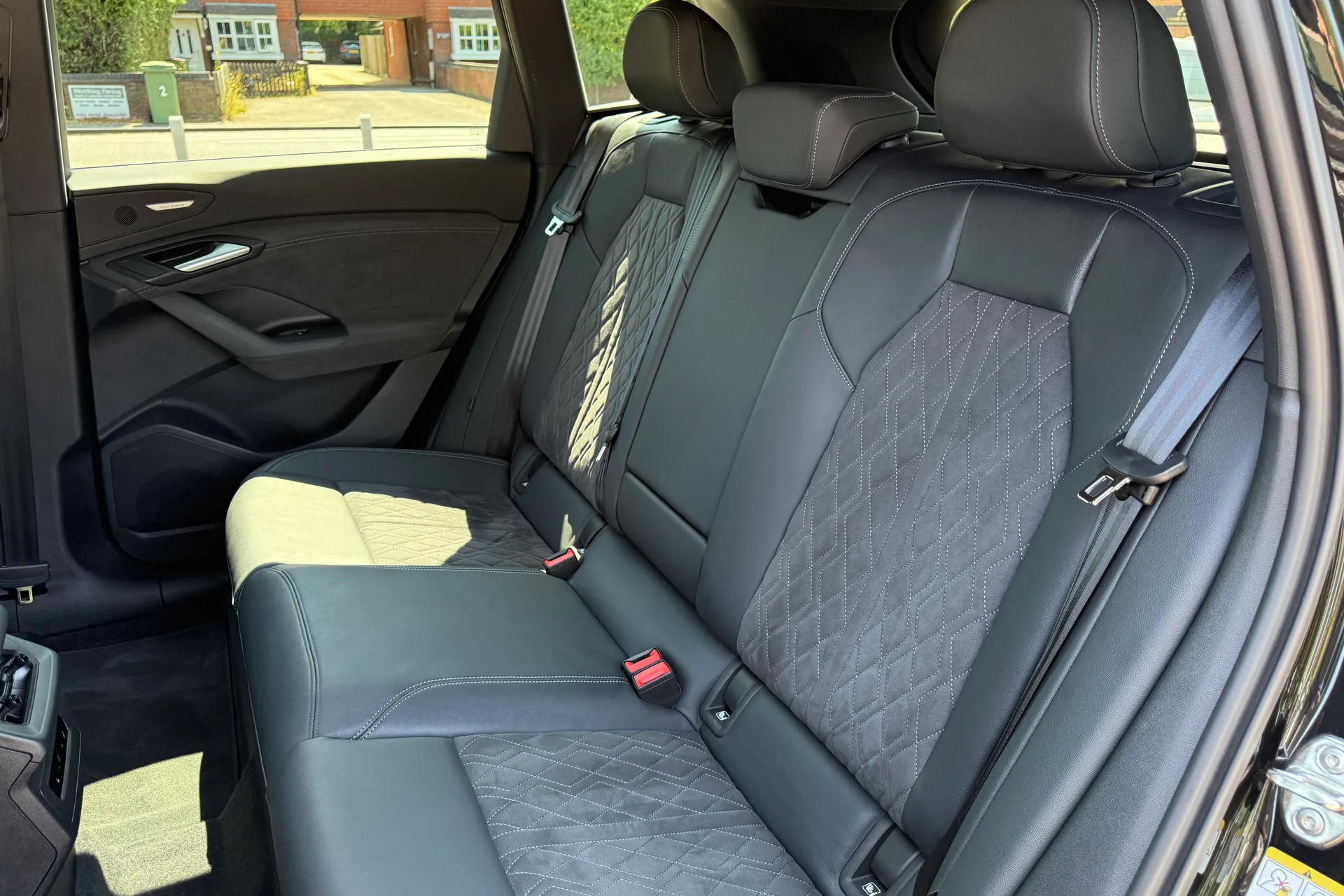 Audi Q6 thumbnail image number 50