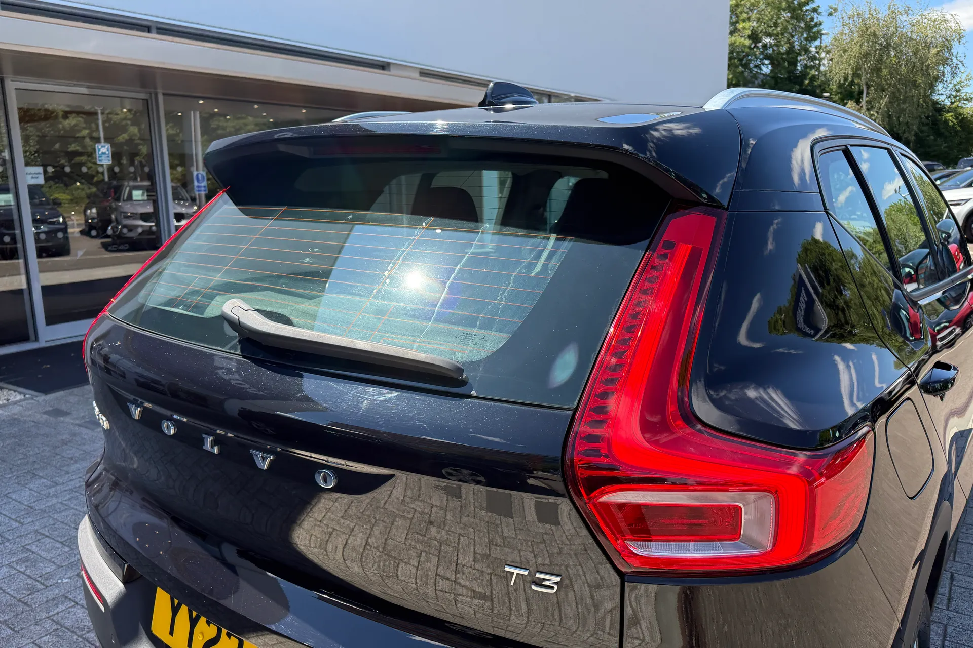 Volvo XC40 thumbnail image number 17
