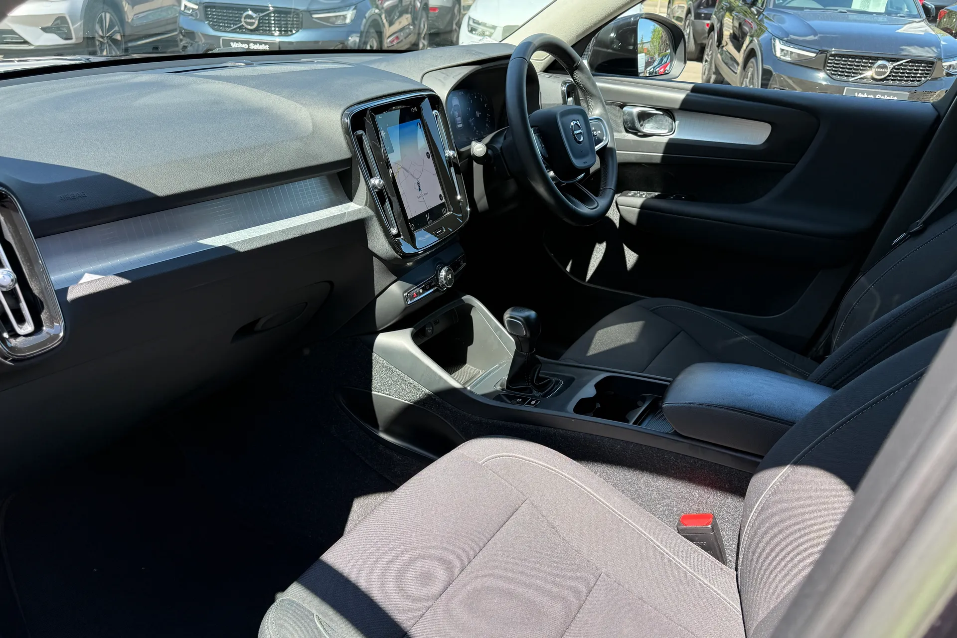 Volvo XC40 thumbnail image number 26