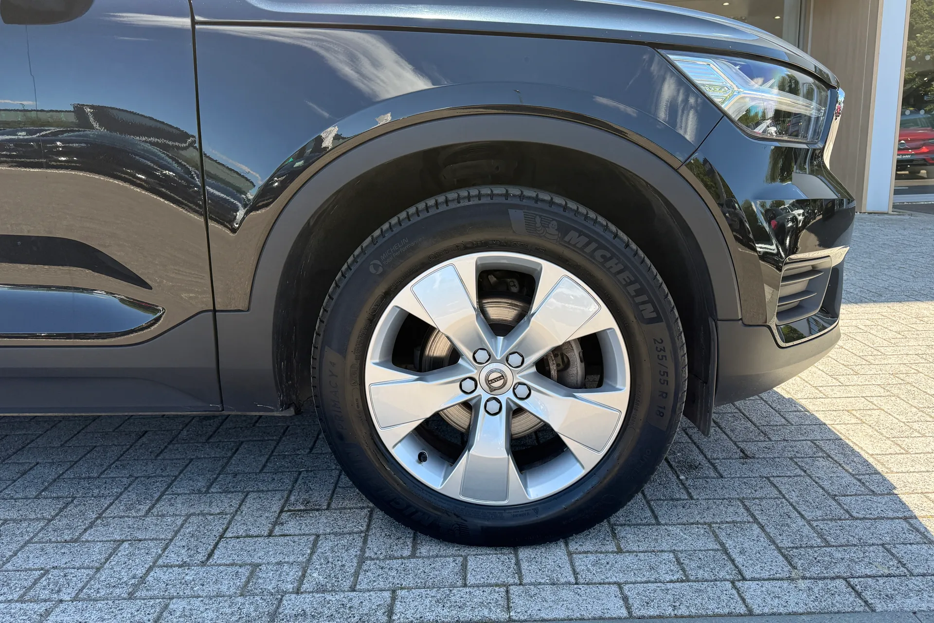 Volvo XC40 thumbnail image number 13