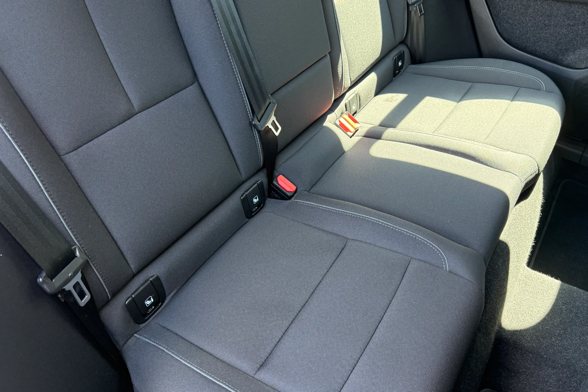 Volvo XC40 thumbnail image number 24