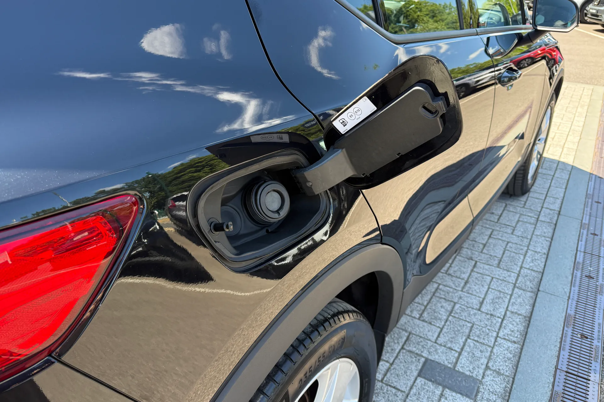Volvo XC40 thumbnail image number 15