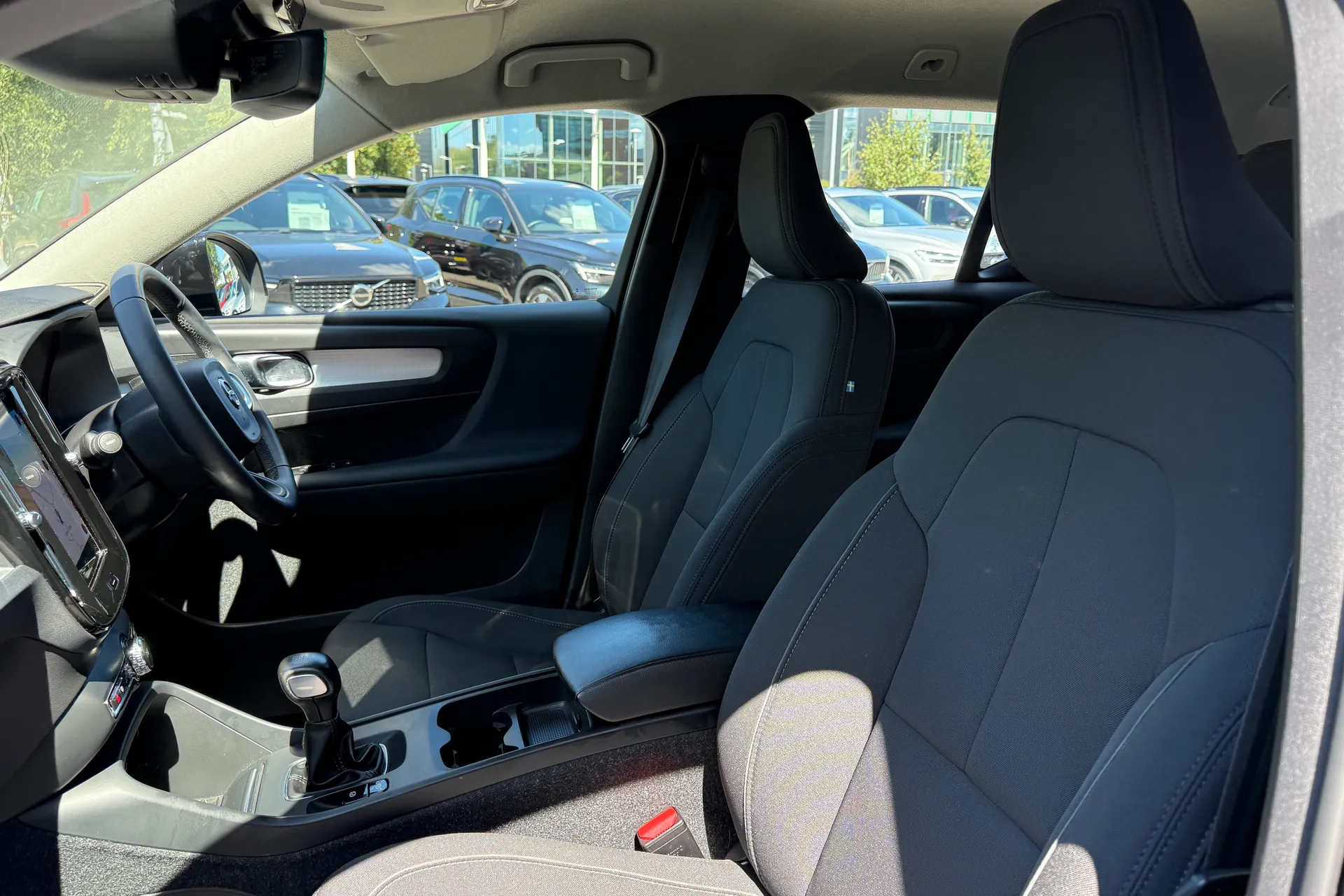 Volvo XC40 thumbnail image number 27