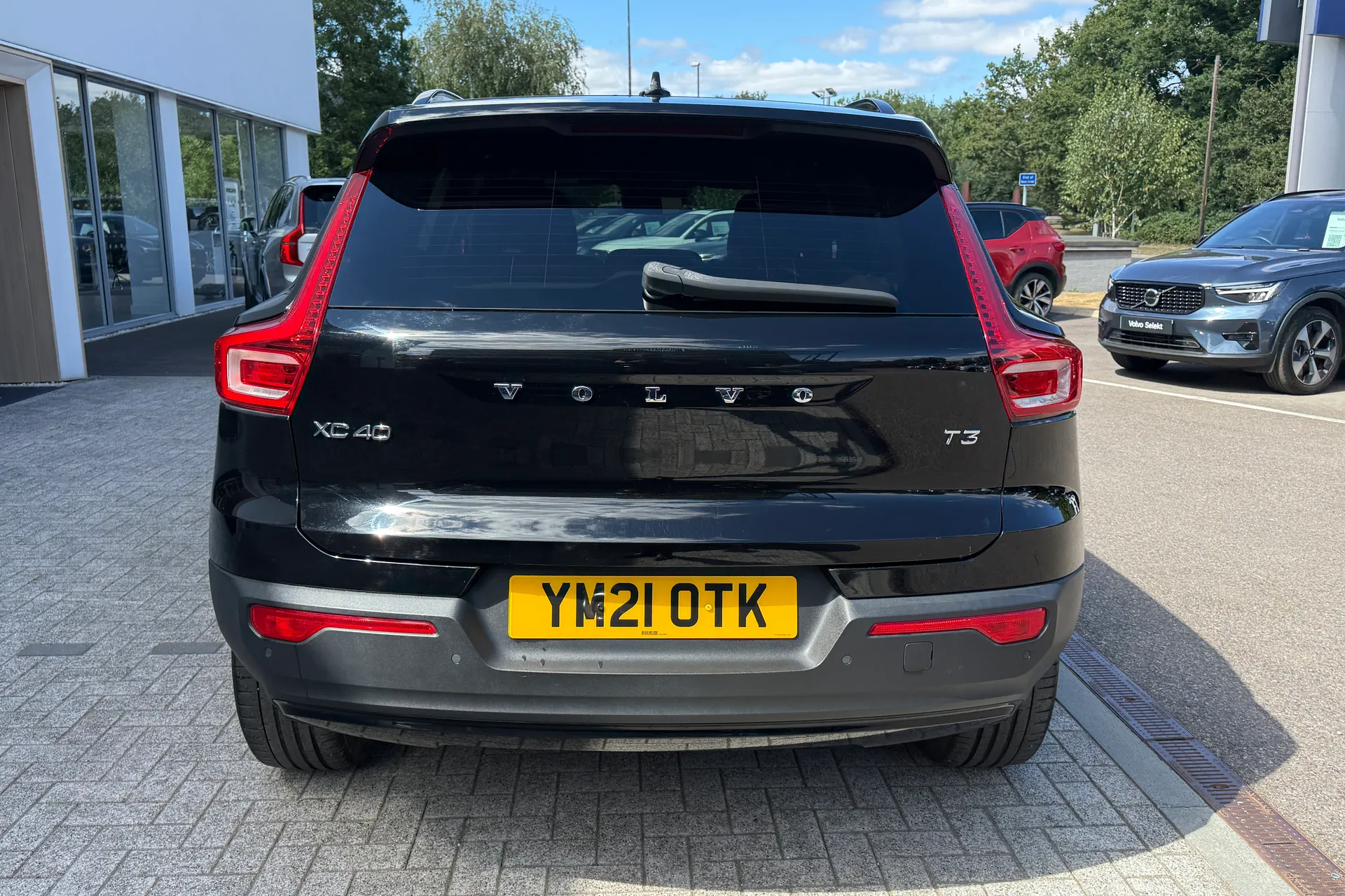 Volvo XC40 thumbnail image number 9