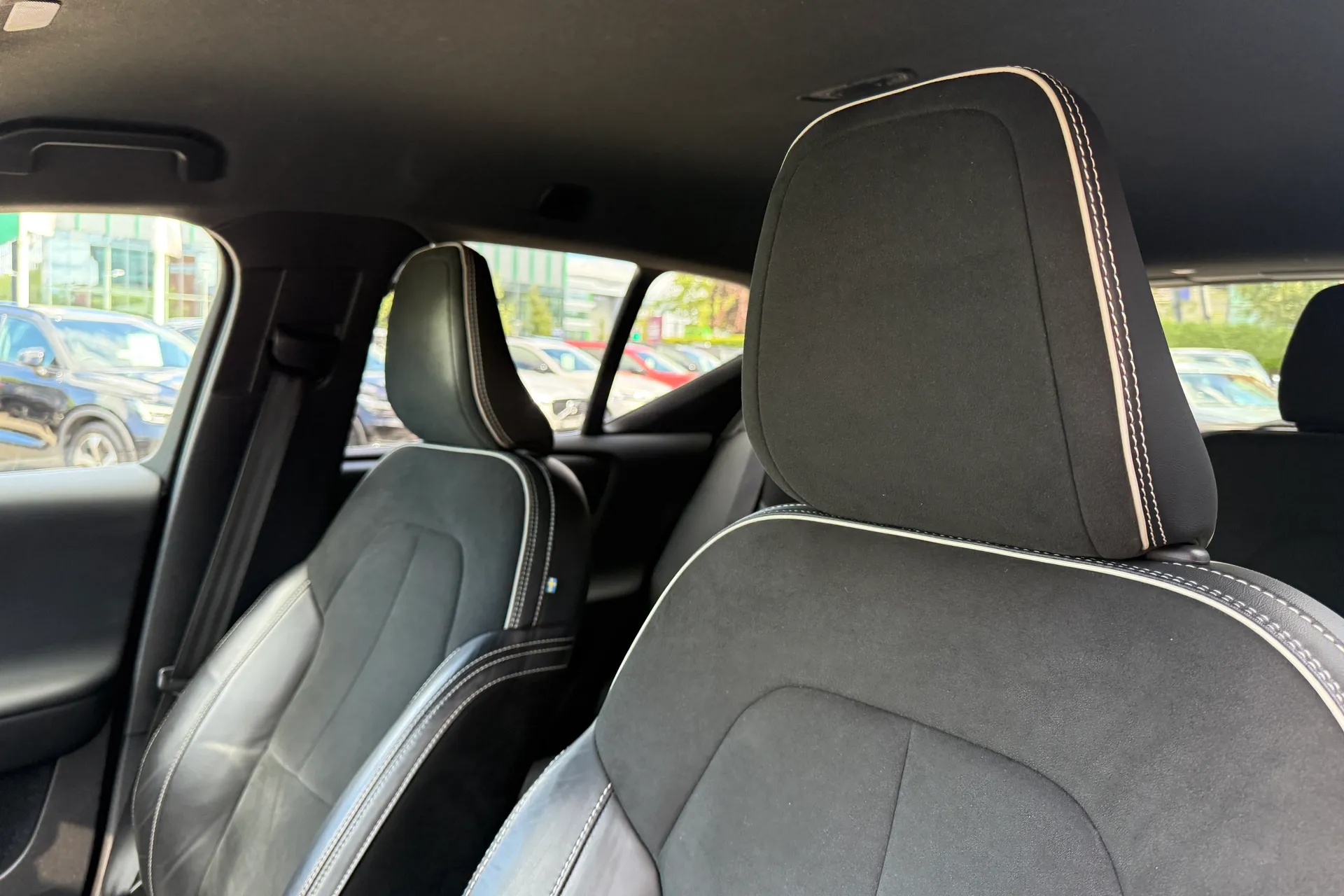 Volvo XC40 thumbnail image number 29