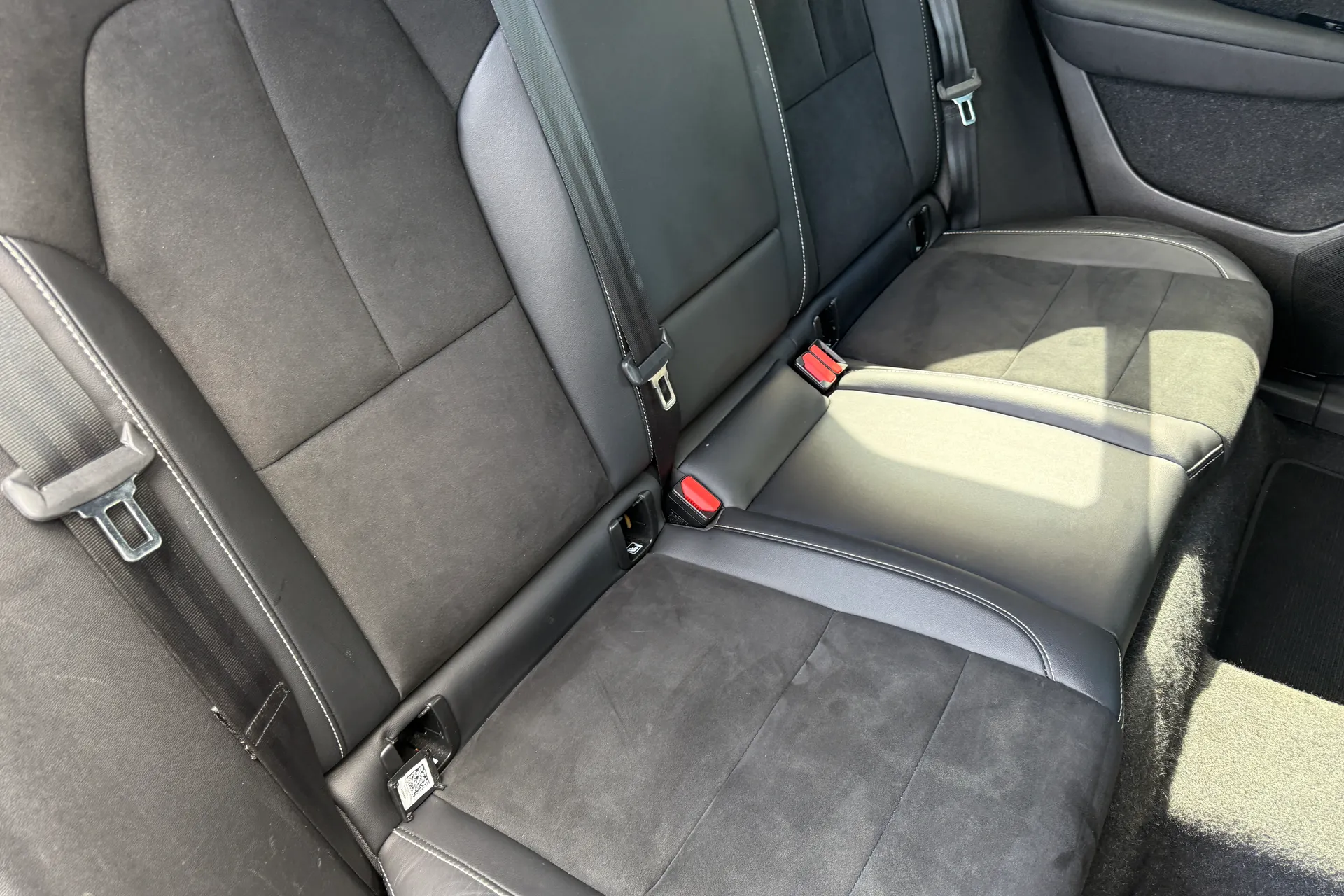 Volvo XC40 thumbnail image number 25