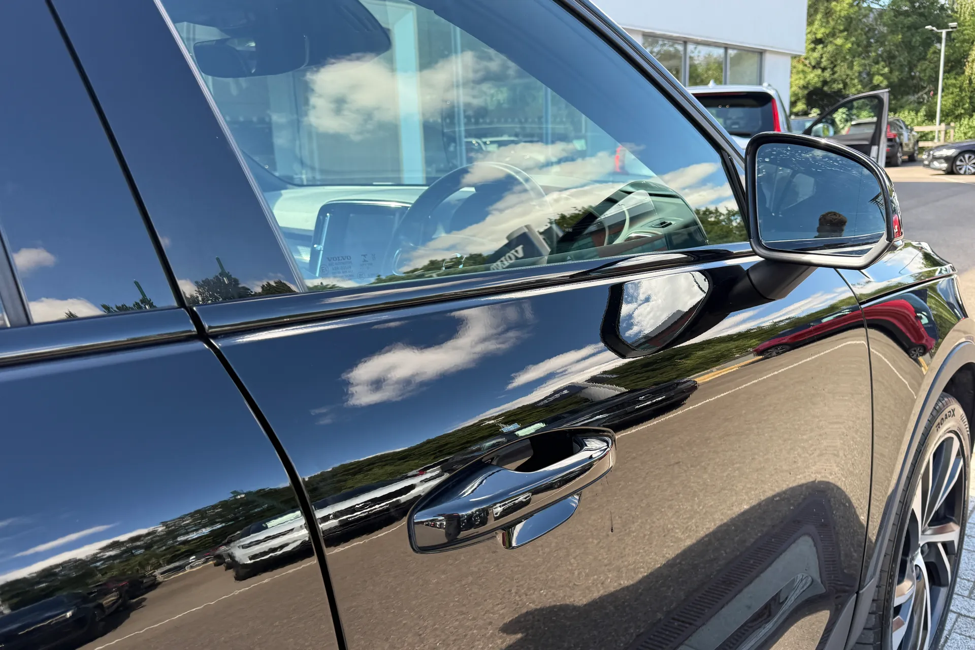 Volvo XC40 thumbnail image number 15