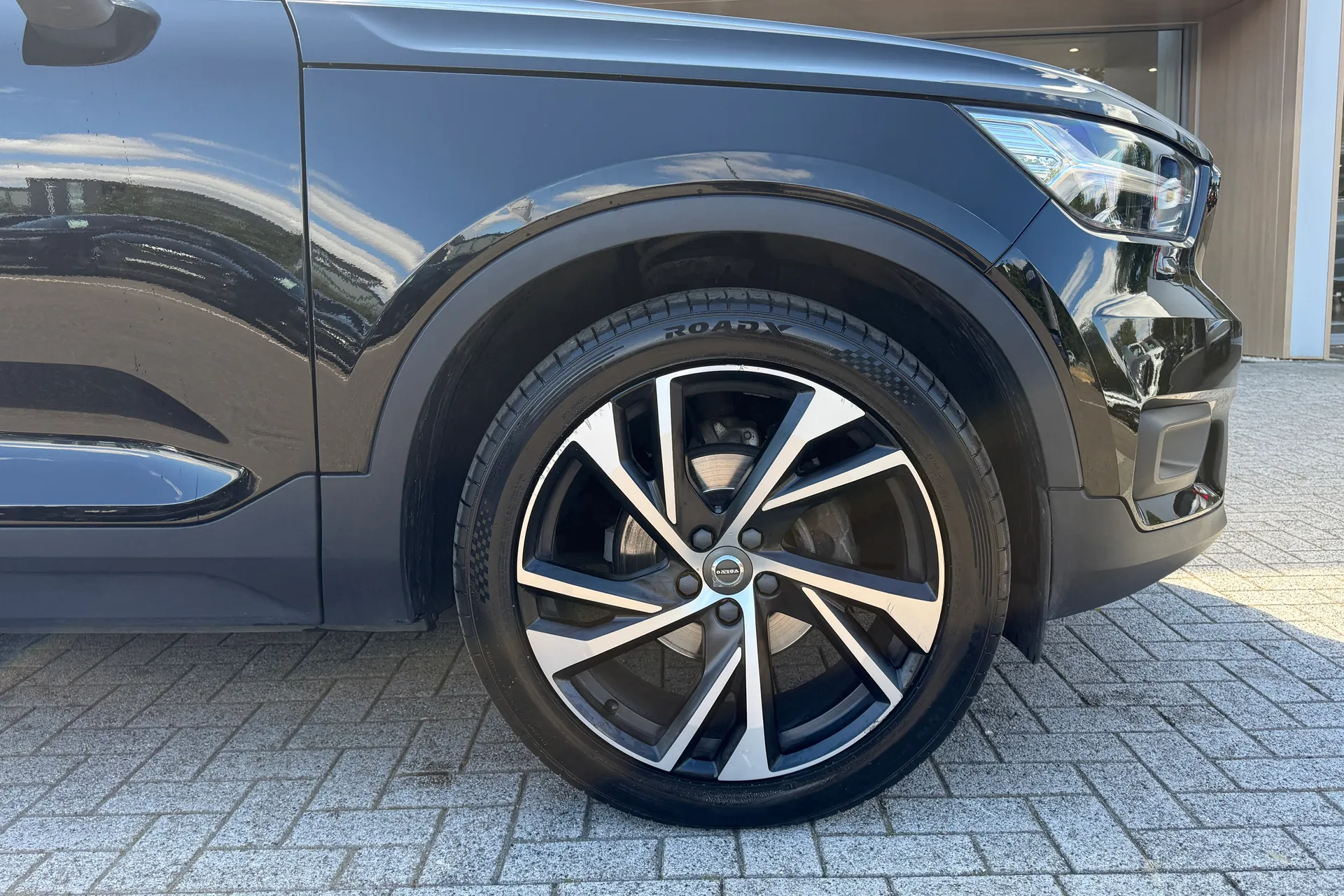 Volvo XC40 thumbnail image number 14