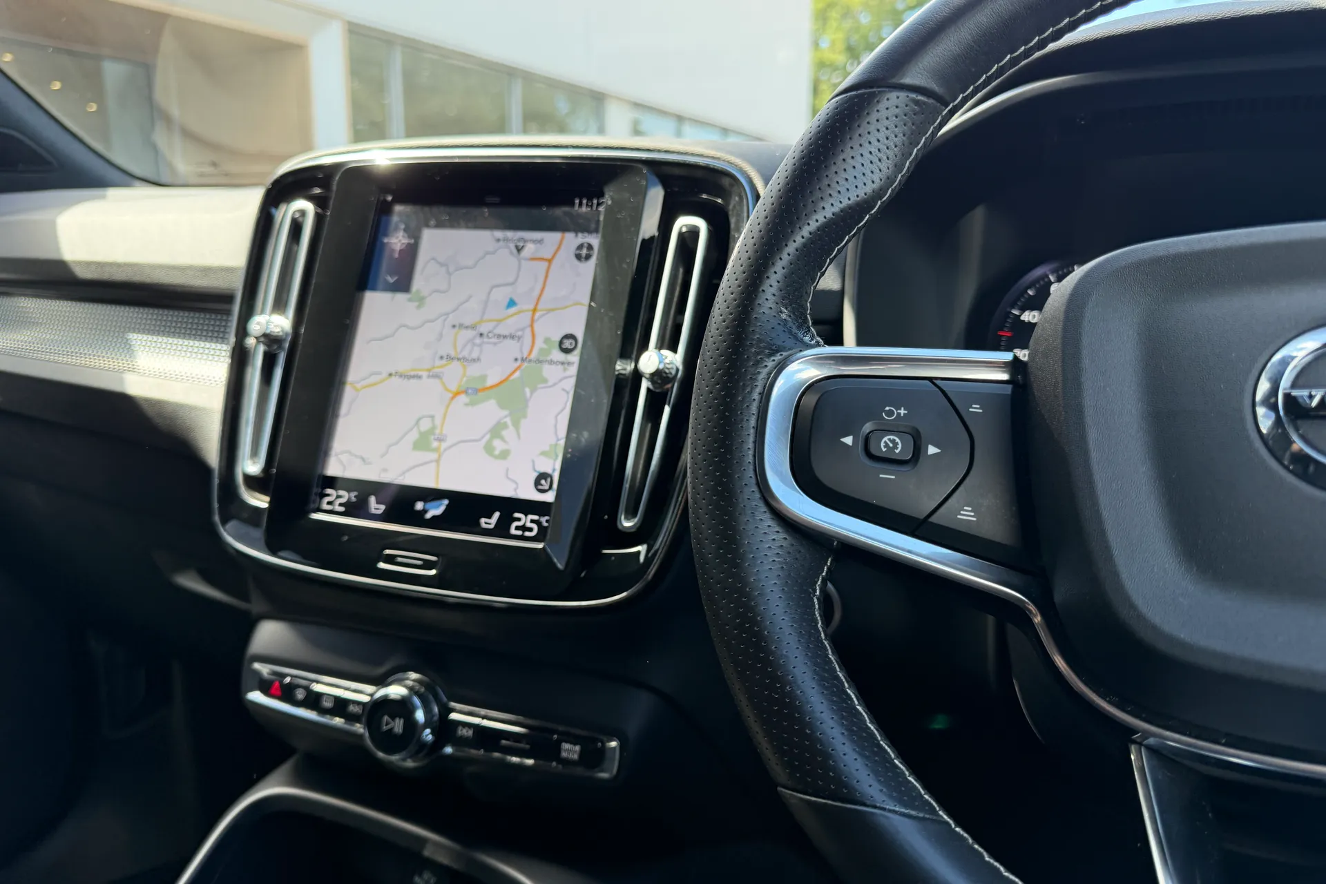 Volvo XC40 thumbnail image number 36
