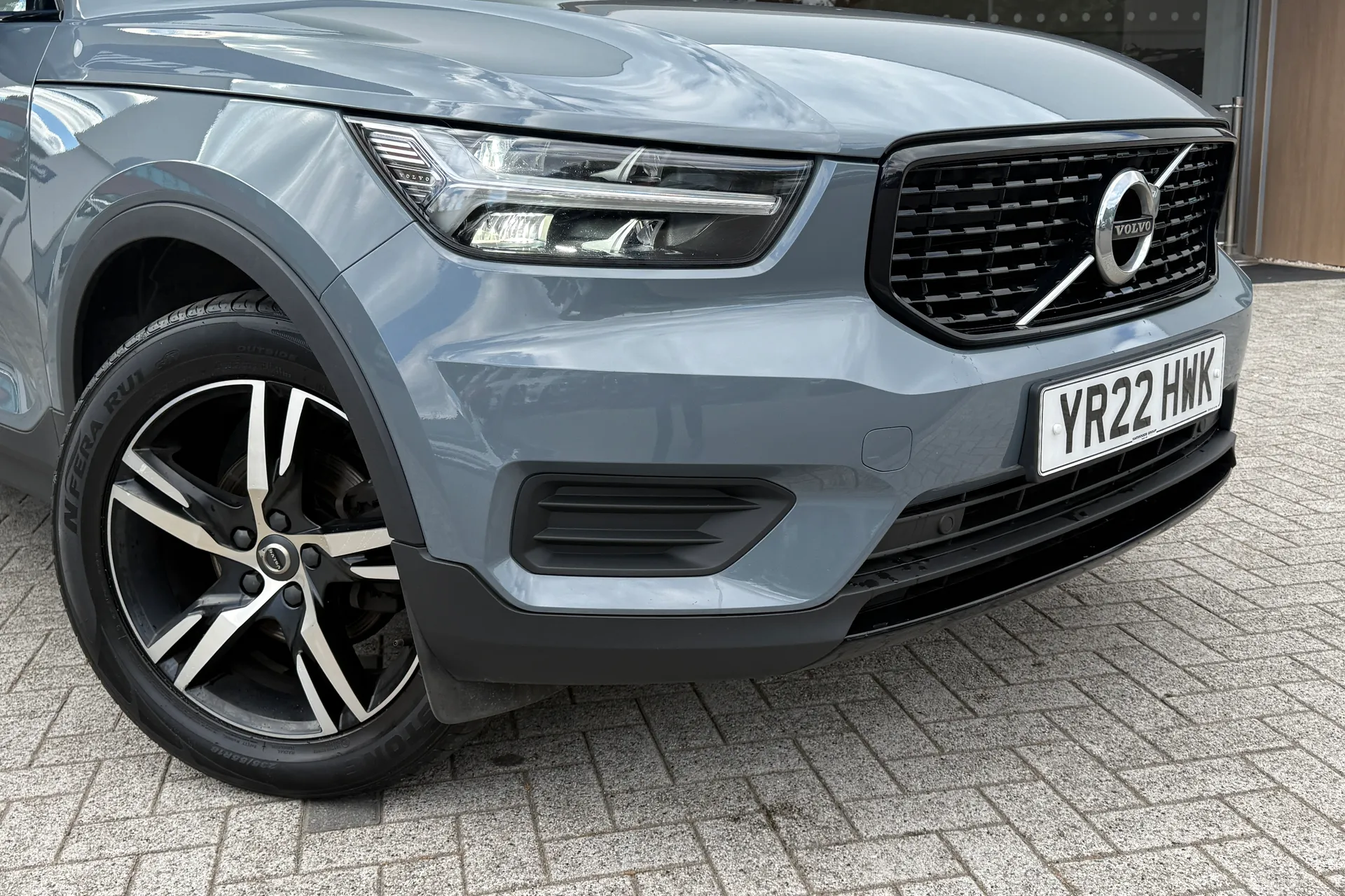 Volvo XC40 thumbnail image number 6