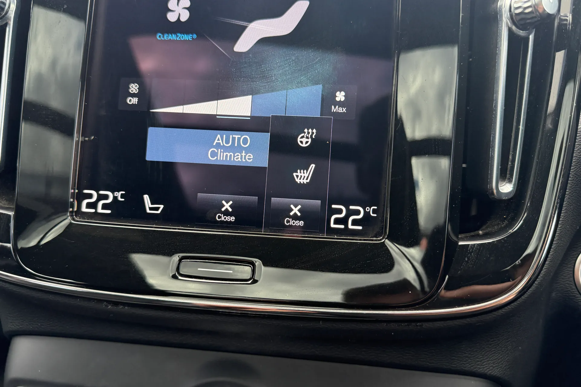 Volvo XC40 thumbnail image number 40