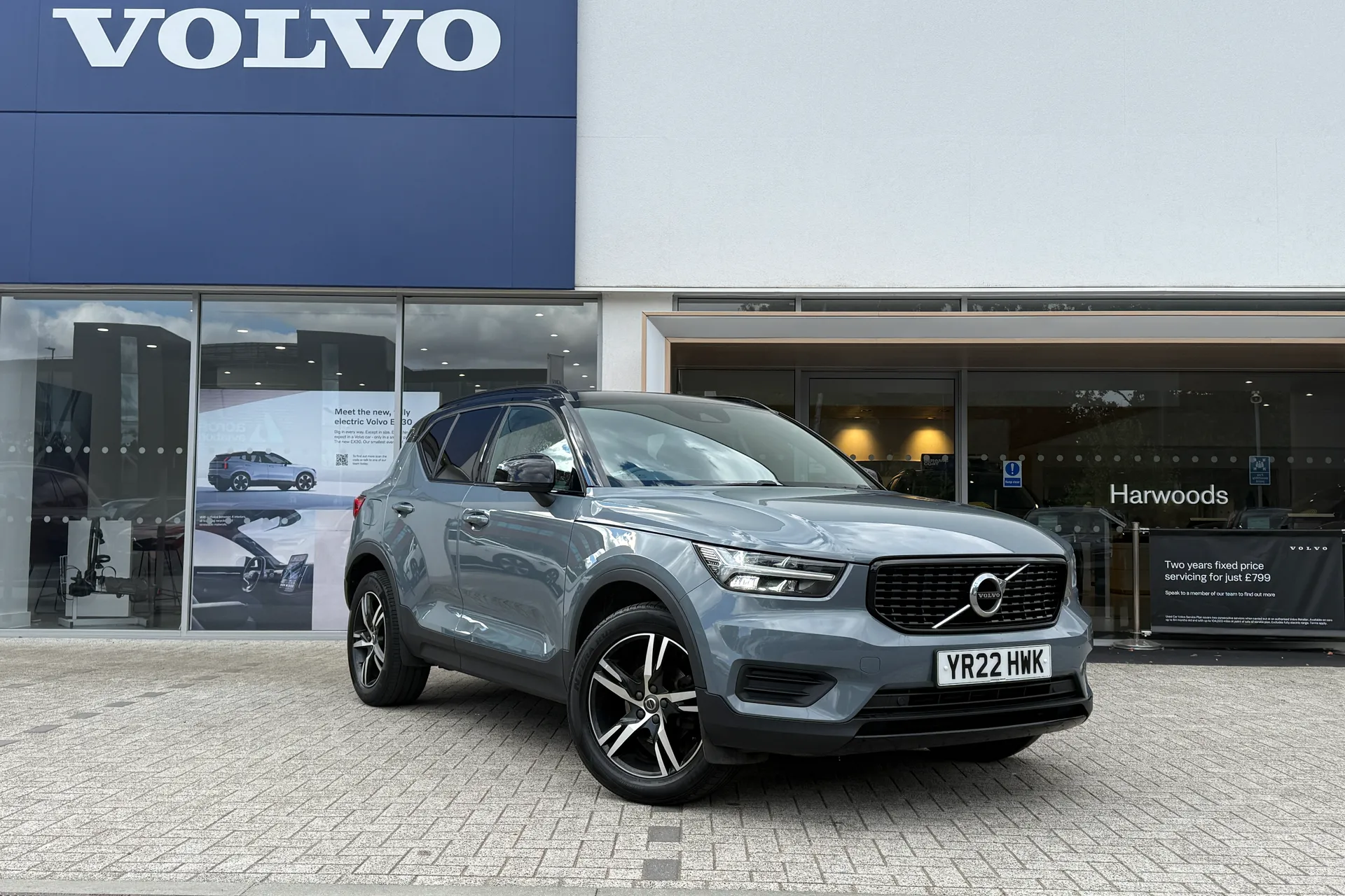 Volvo XC40 focused image