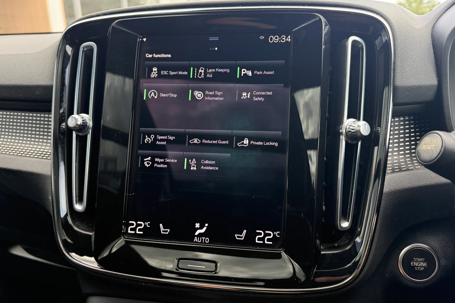 Volvo XC40 thumbnail image number 42