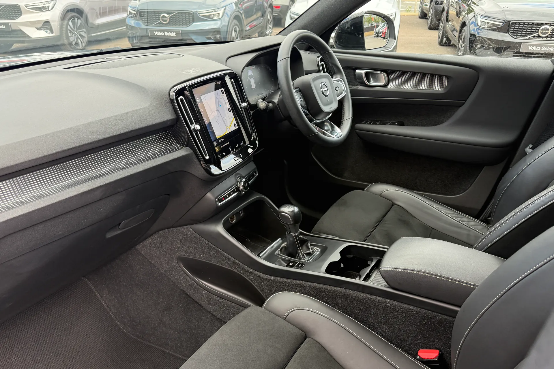 Volvo XC40 thumbnail image number 26