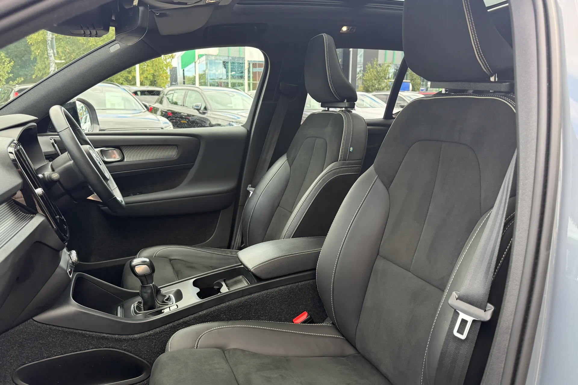 Volvo XC40 thumbnail image number 29