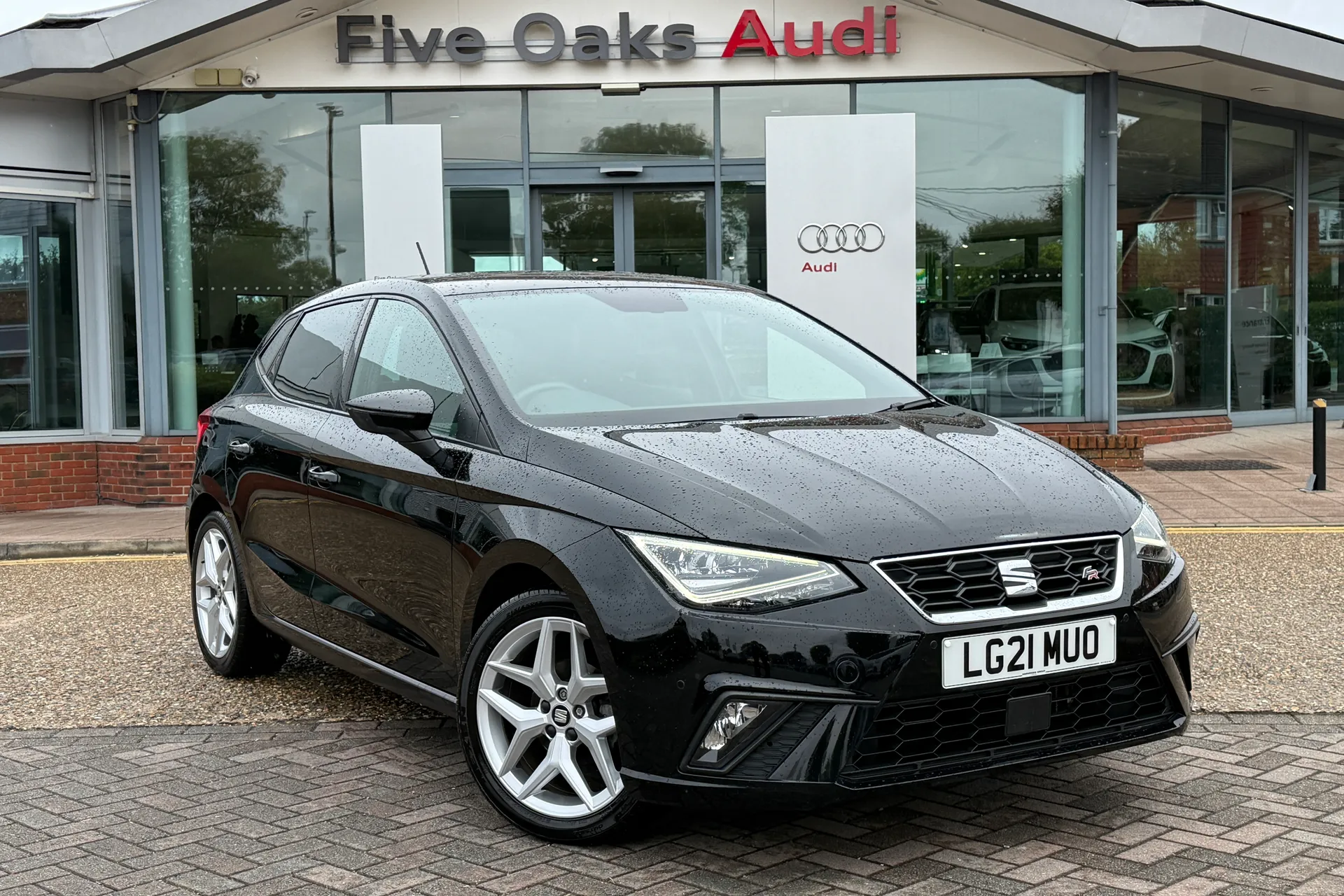 SEAT IBIZA focused image