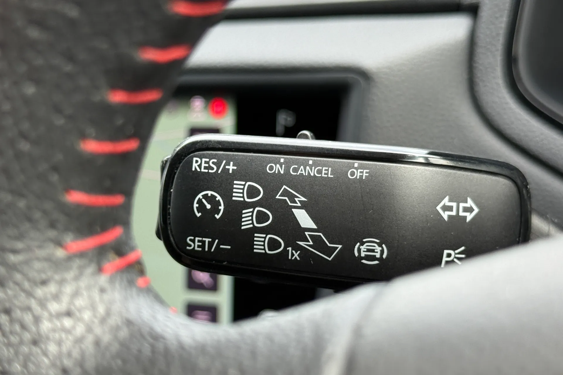SEAT IBIZA thumbnail image number 11
