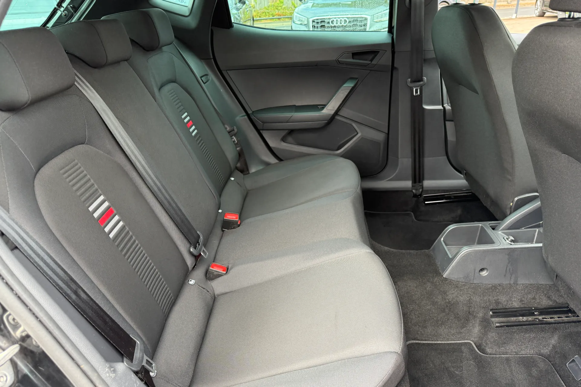SEAT IBIZA thumbnail image number 36