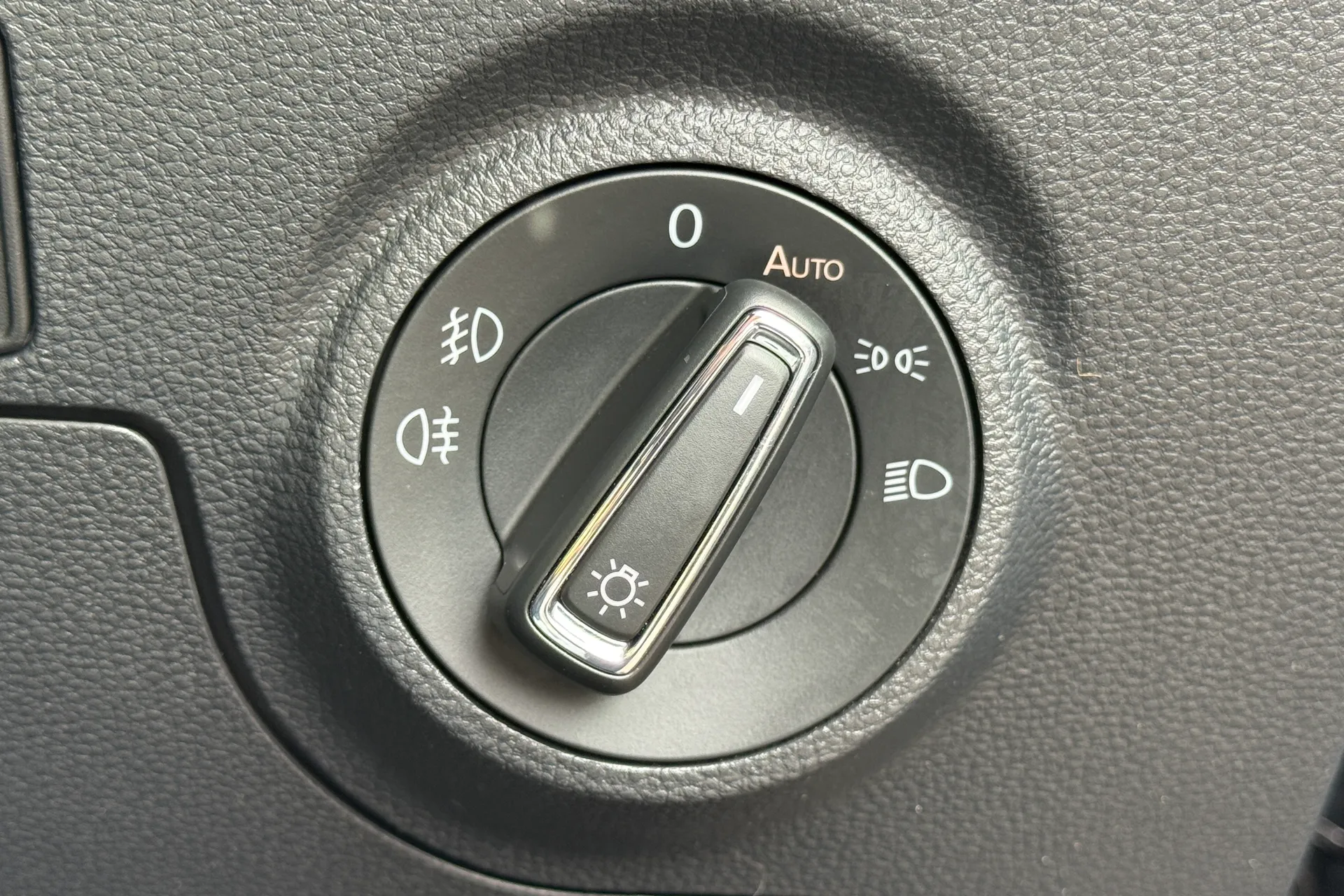 SEAT IBIZA thumbnail image number 16