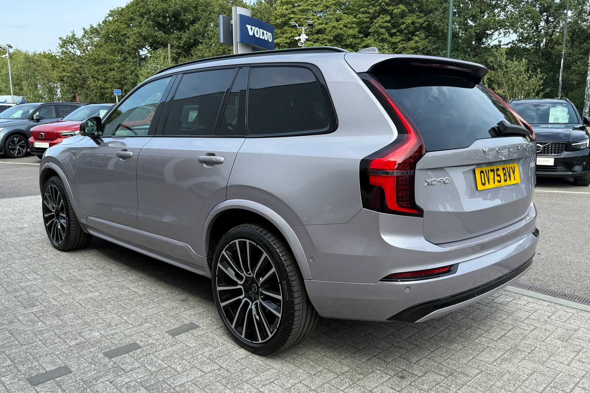 Volvo XC90 thumbnail image number 14