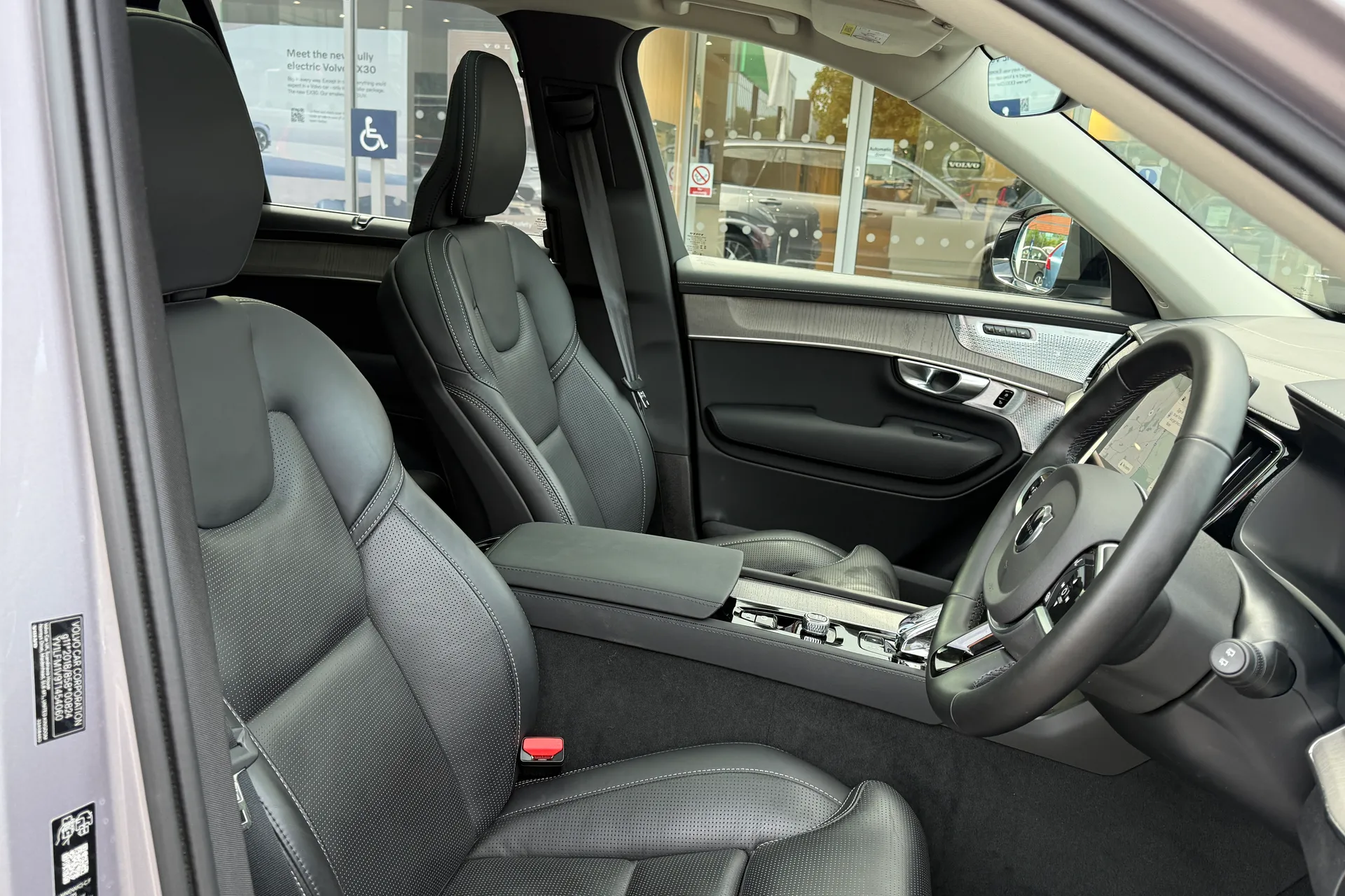 Volvo XC90 thumbnail image number 27