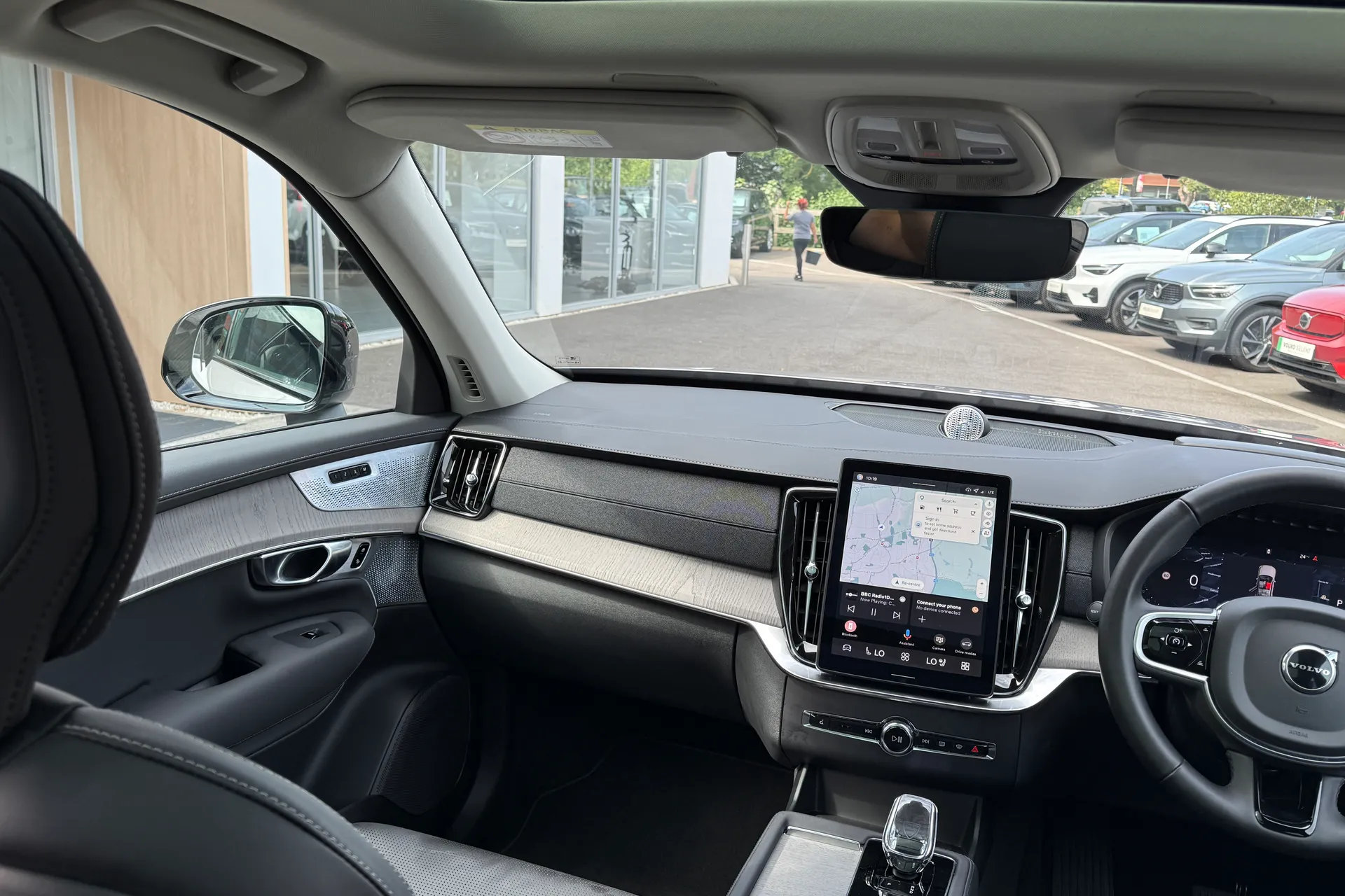 Volvo XC90 thumbnail image number 36