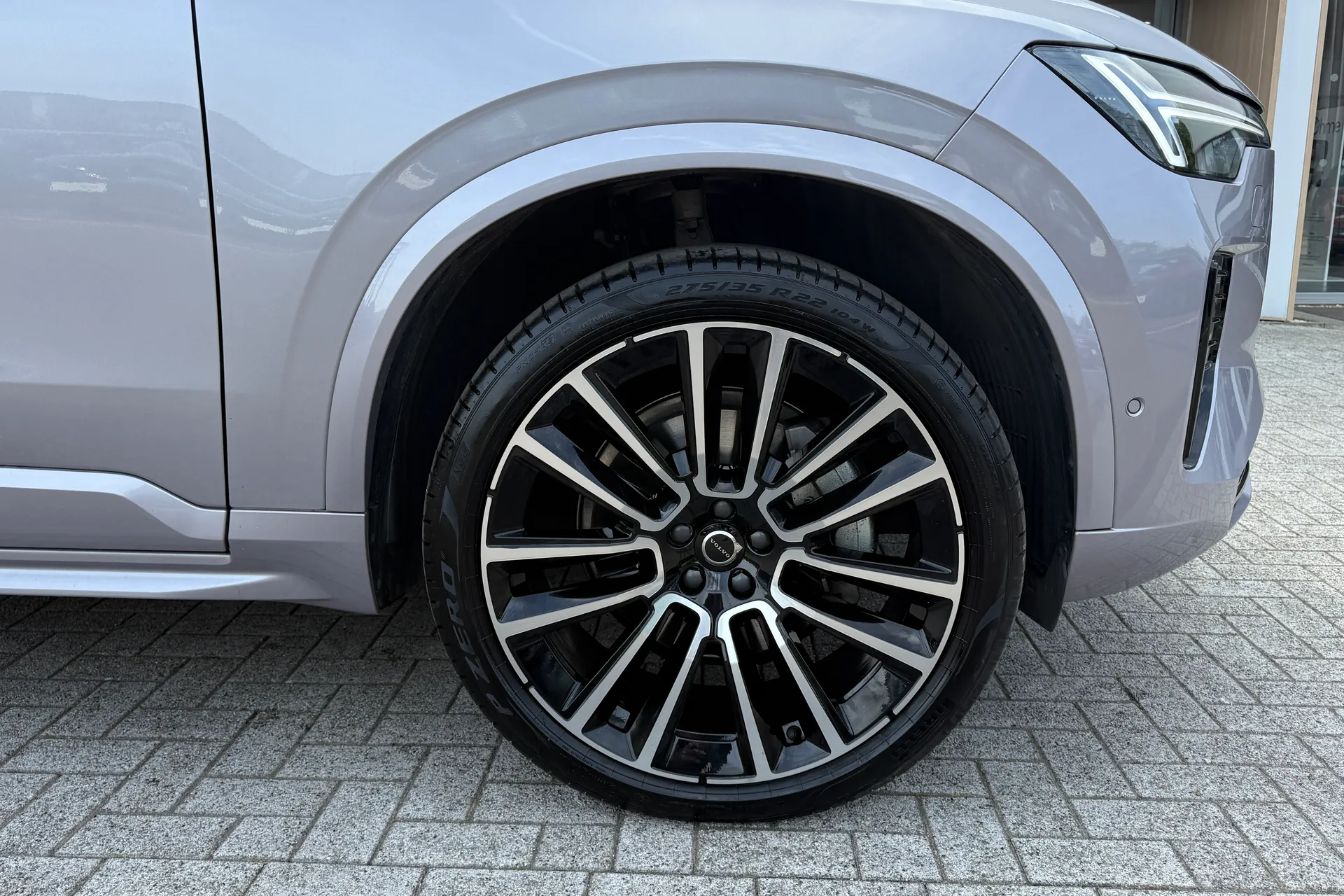 Volvo XC90 thumbnail image number 18