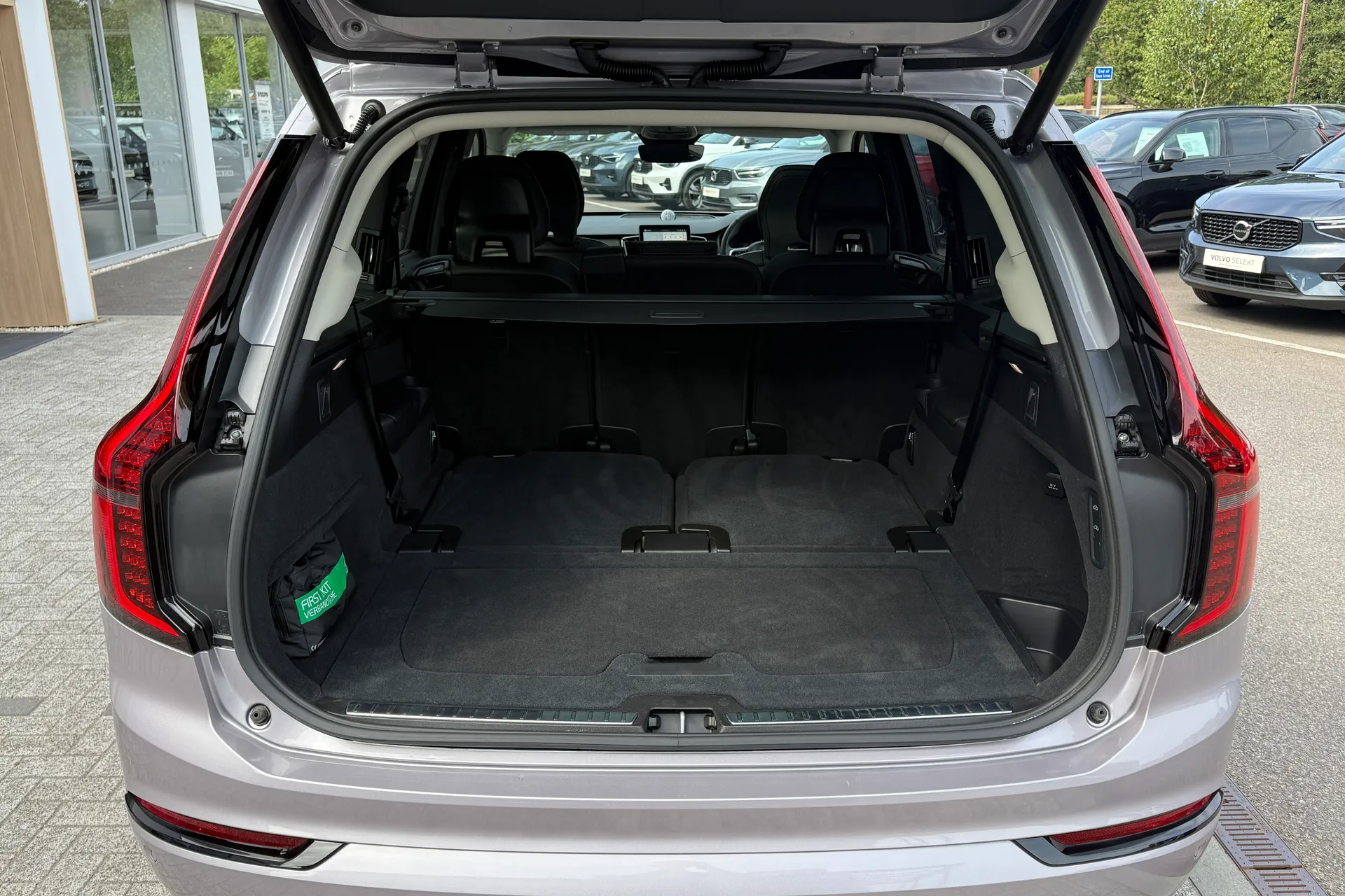 Volvo XC90 thumbnail image number 24