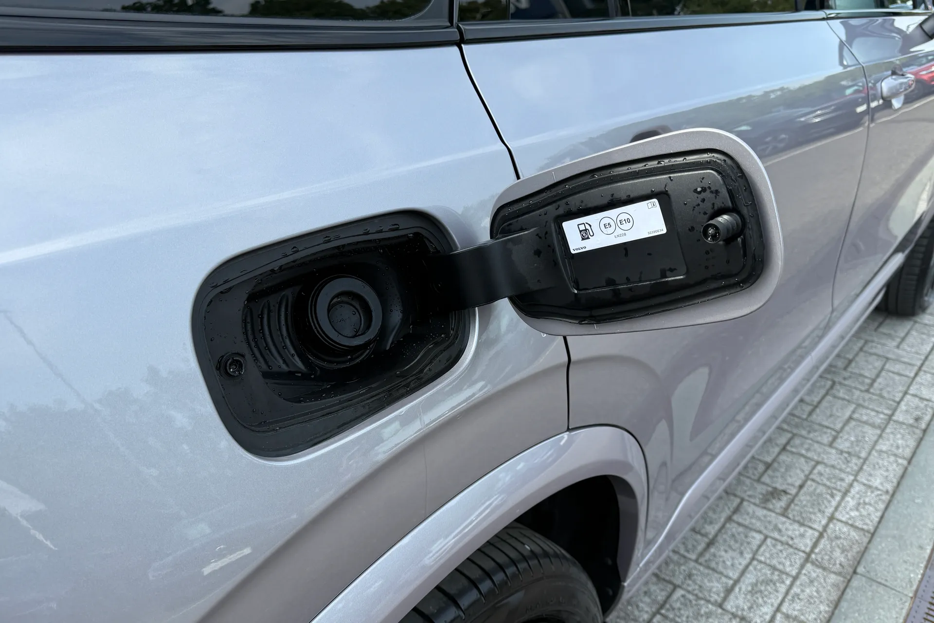 Volvo XC90 thumbnail image number 20