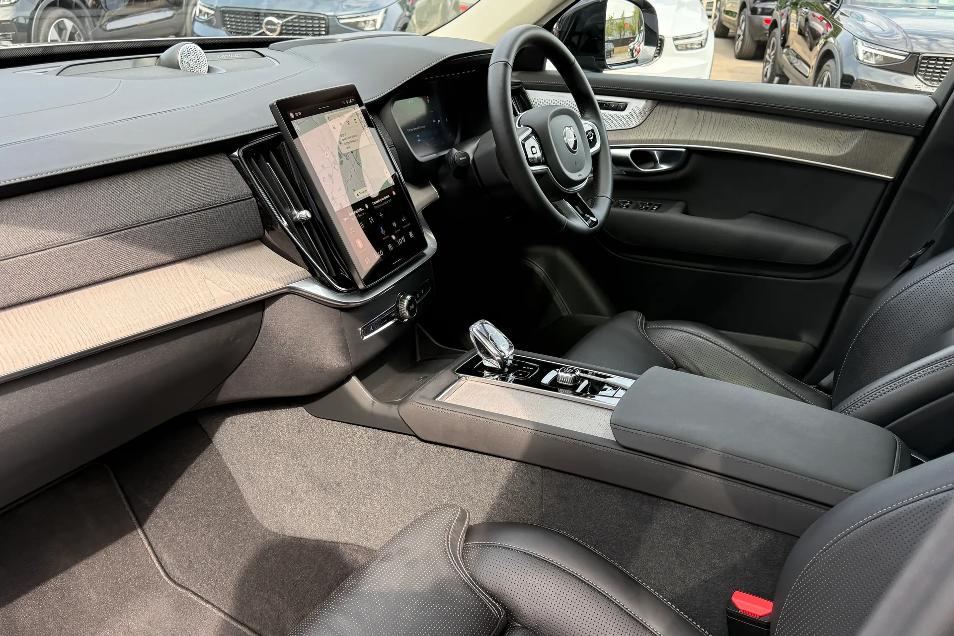 Volvo XC90 thumbnail image number 31