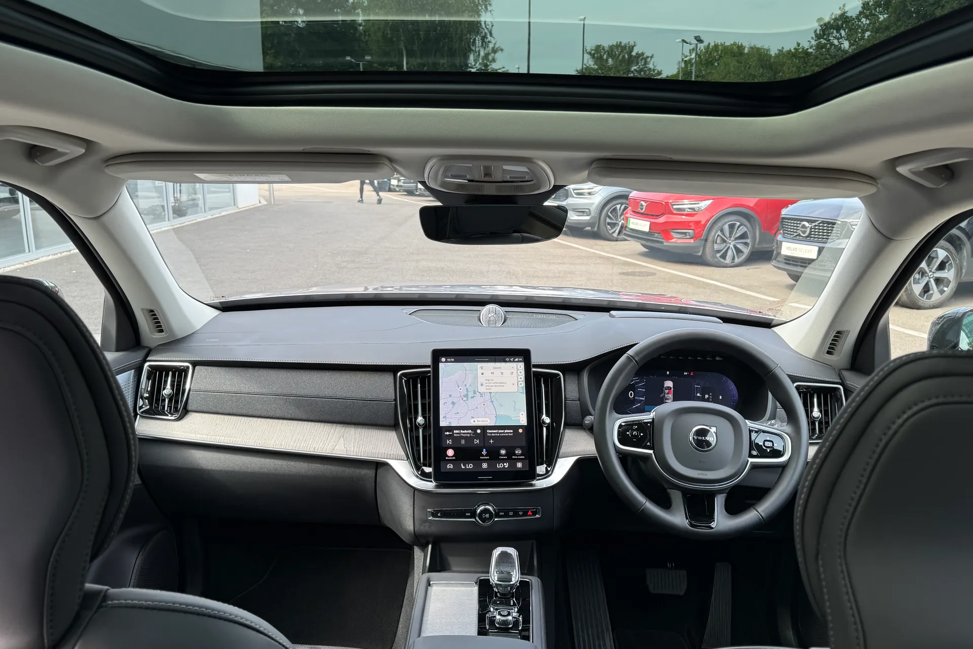 Volvo XC90 thumbnail image number 3