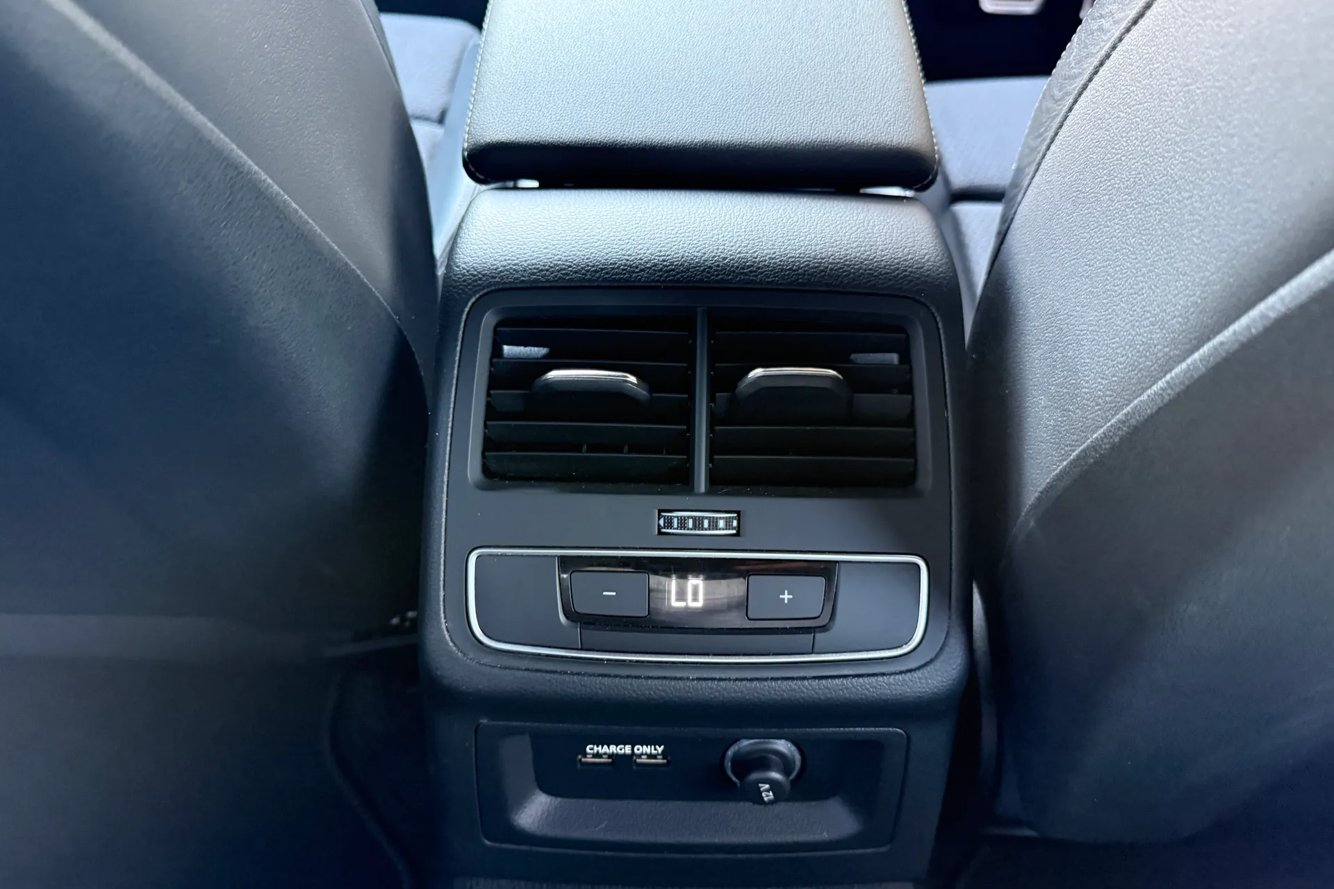 Audi A5 thumbnail image number 40