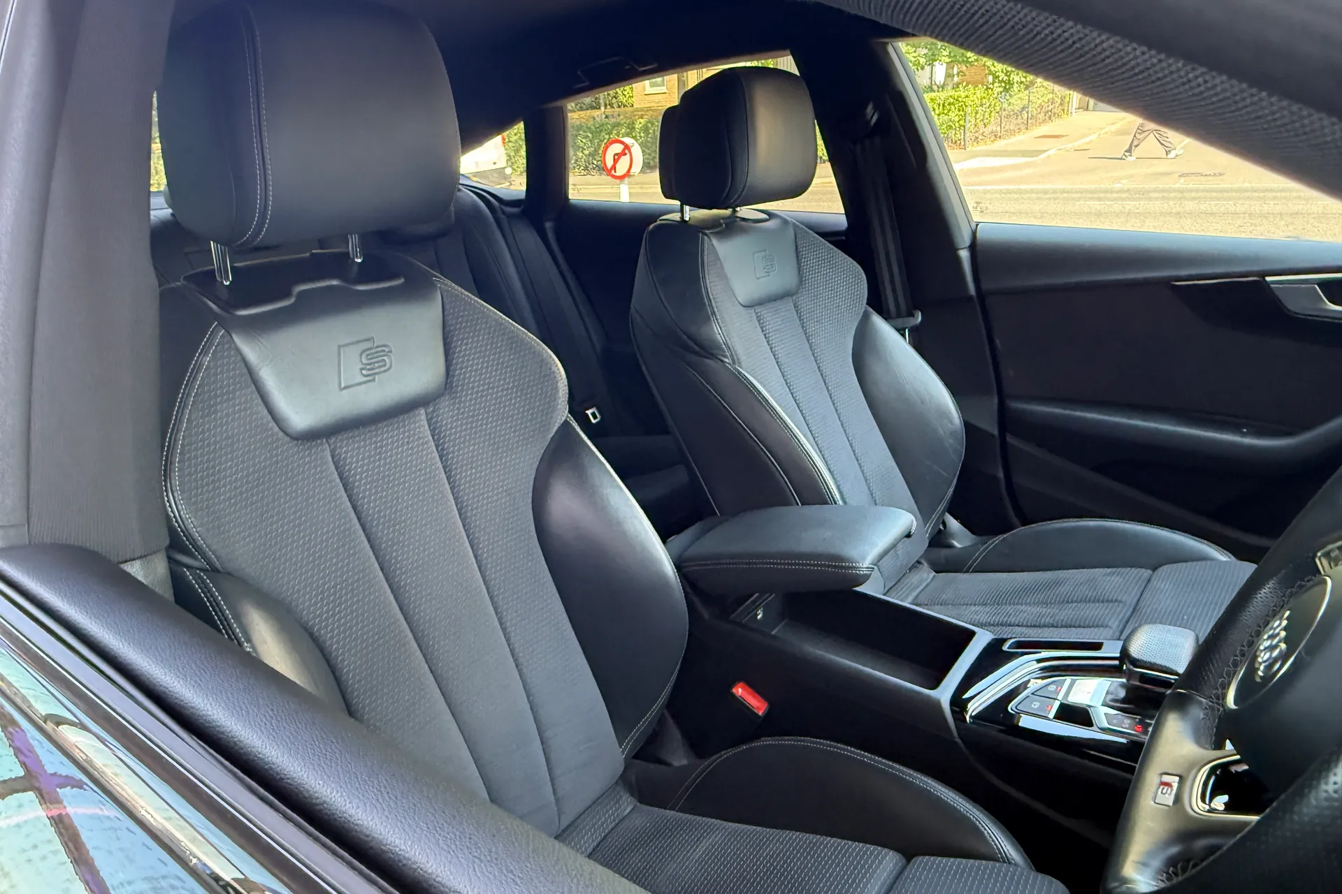 Audi A5 thumbnail image number 35