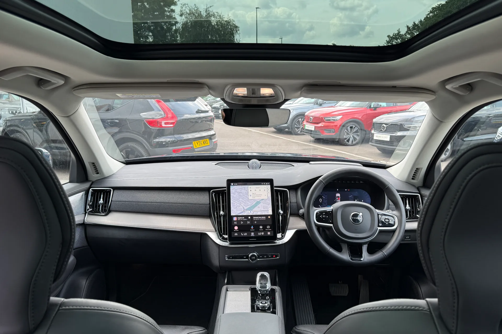 Volvo XC90 thumbnail image number 3