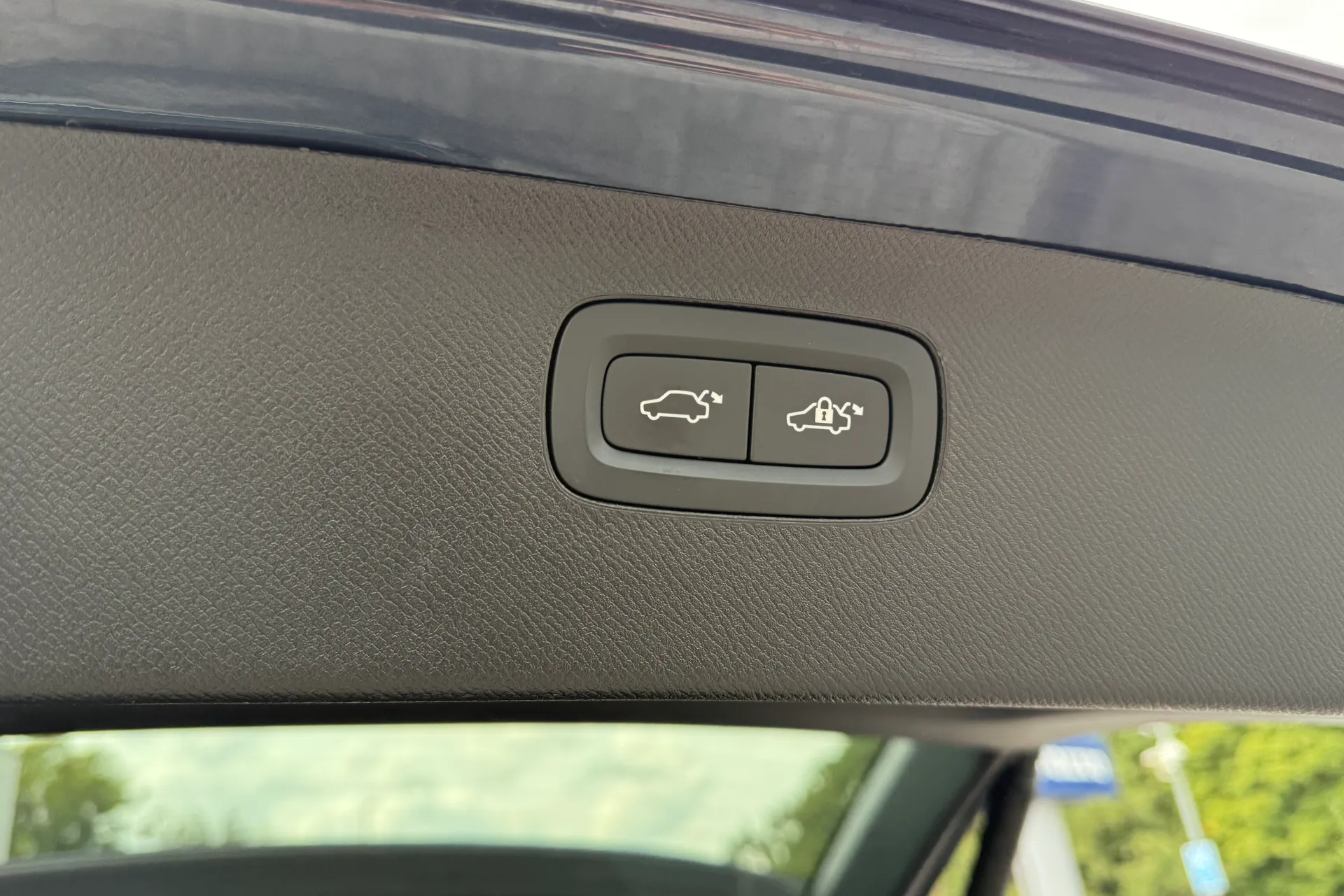Volvo XC90 thumbnail image number 24