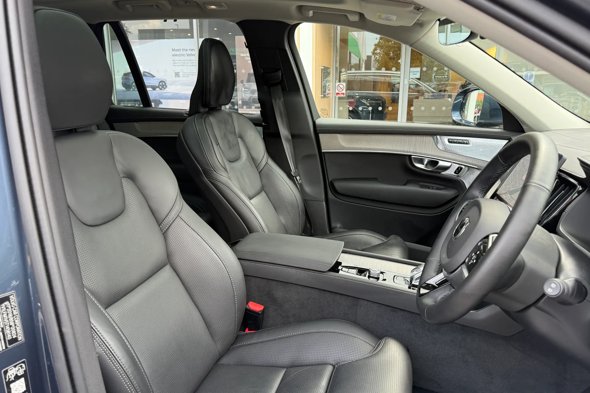 Volvo XC90 thumbnail image number 28
