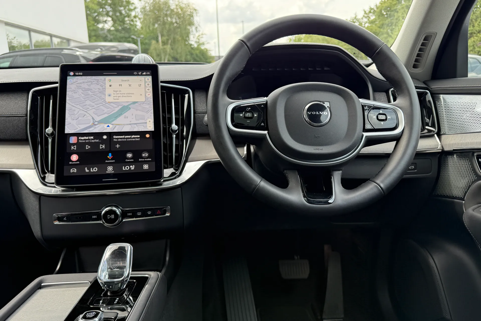 Volvo XC90 thumbnail image number 36
