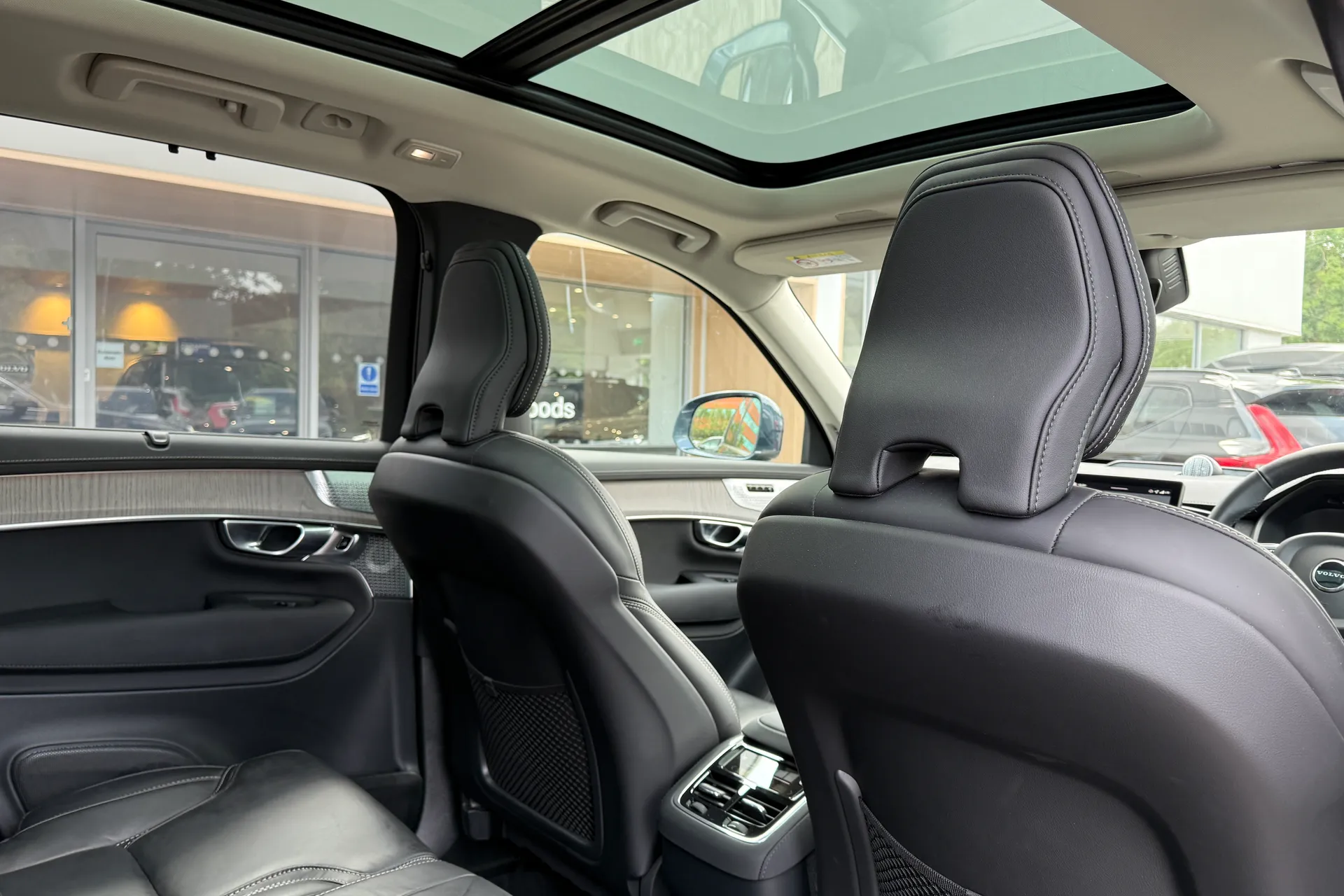 Volvo XC90 thumbnail image number 26