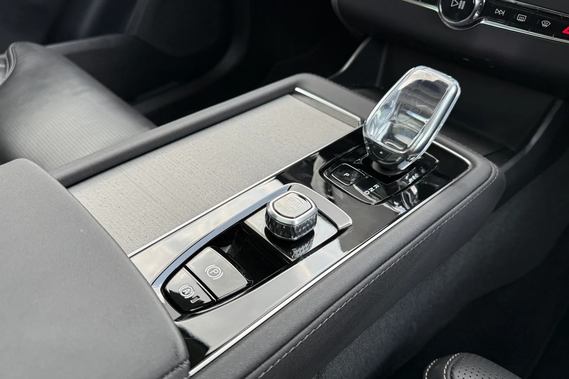 Volvo XC90 thumbnail image number 45