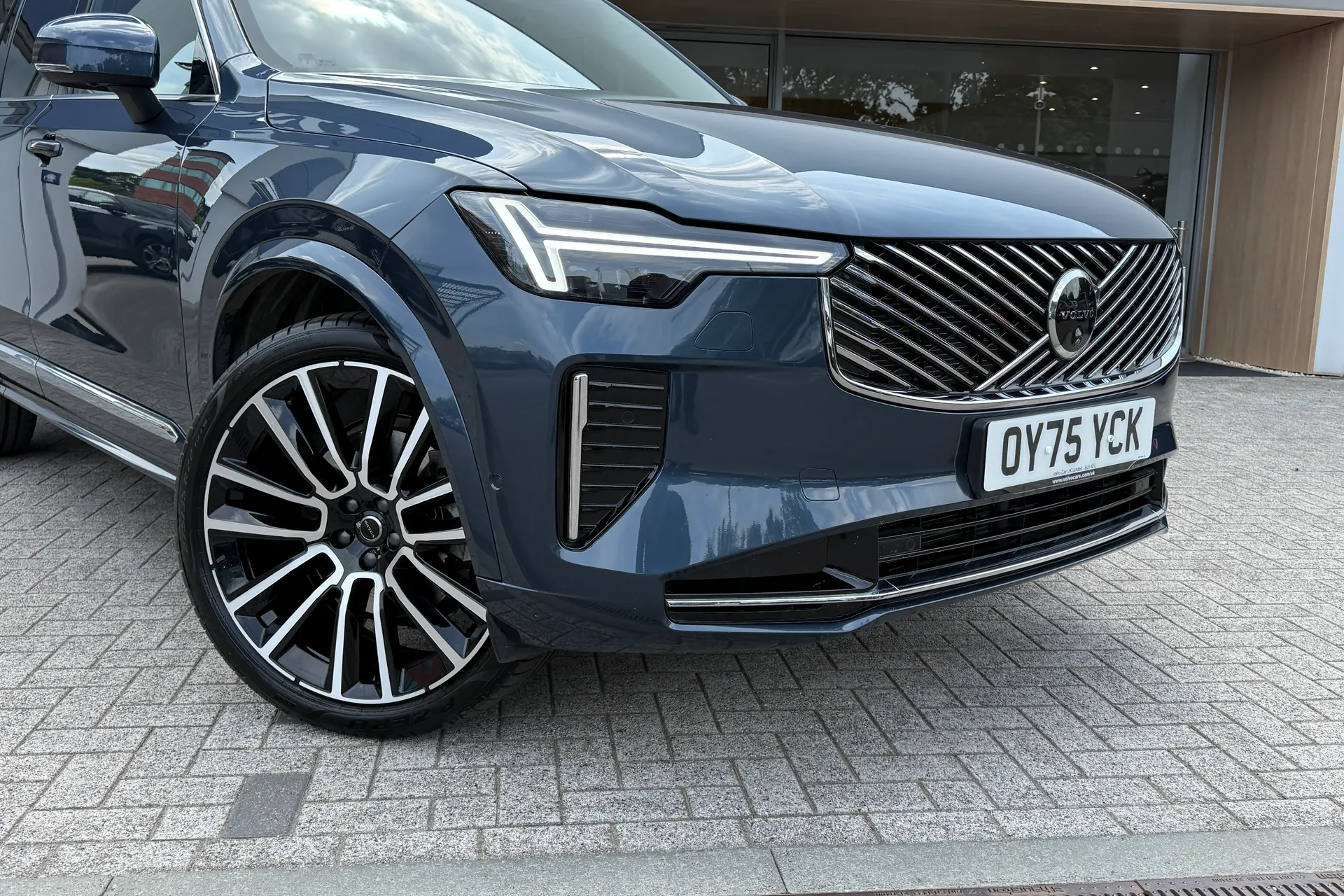 Volvo XC90 thumbnail image number 11
