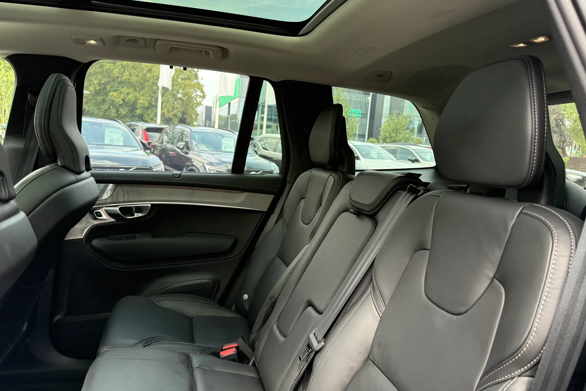 Volvo XC90 thumbnail image number 33