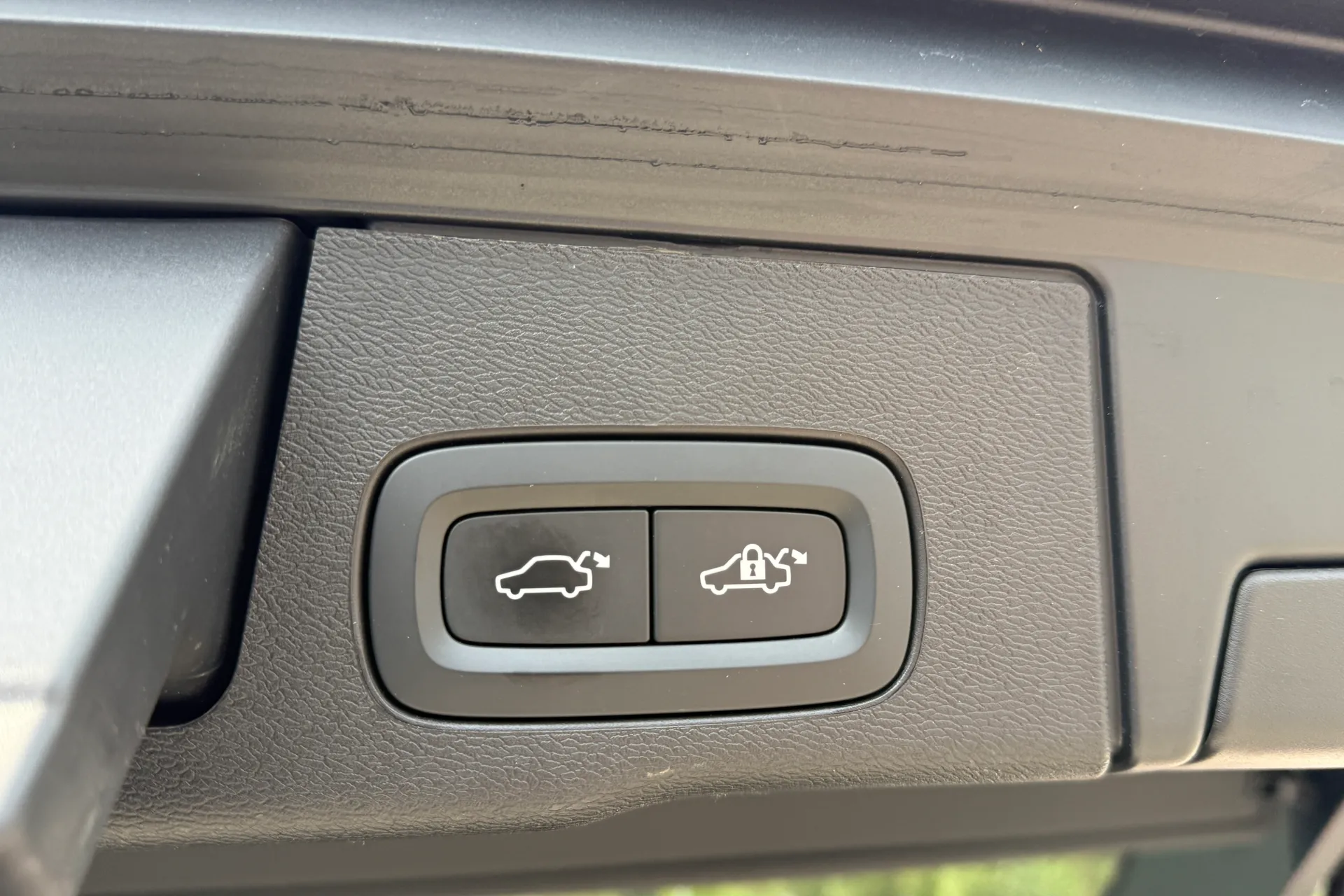 Volvo XC60 thumbnail image number 22