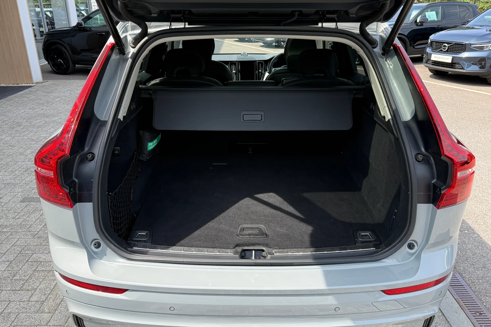 Volvo XC60 thumbnail image number 21