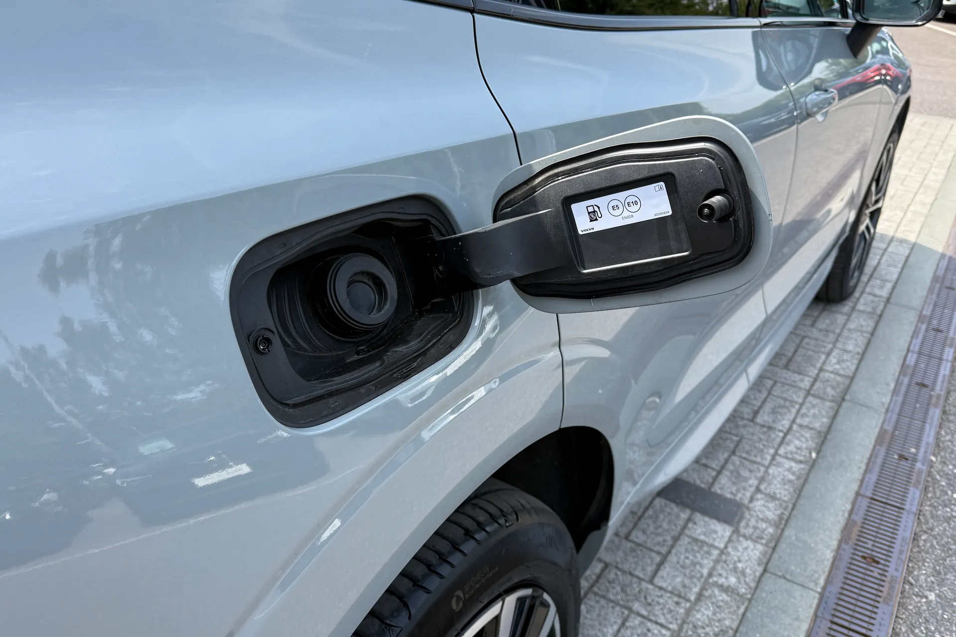 Volvo XC60 thumbnail image number 17