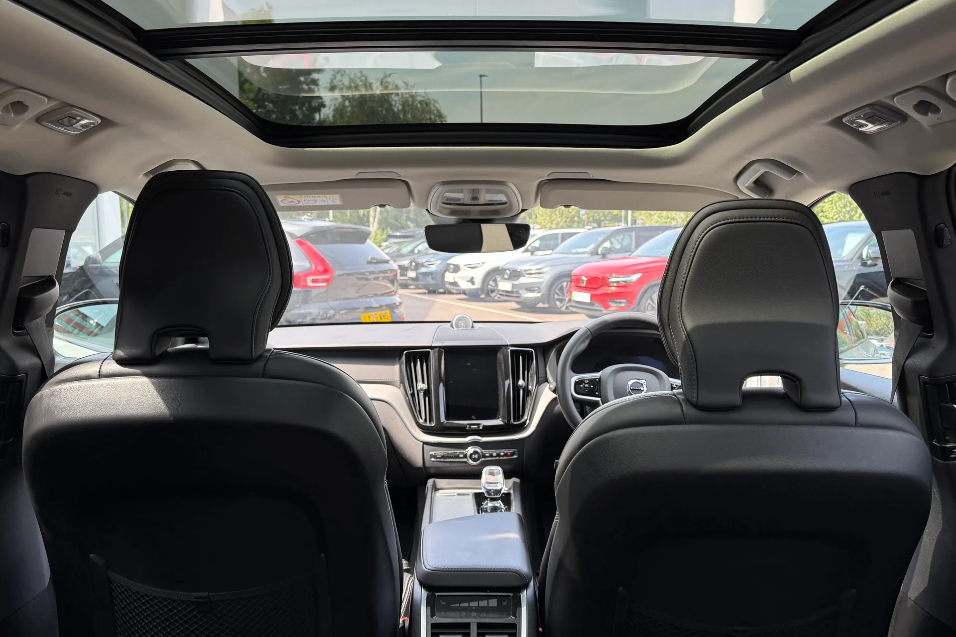 Volvo XC60 thumbnail image number 23