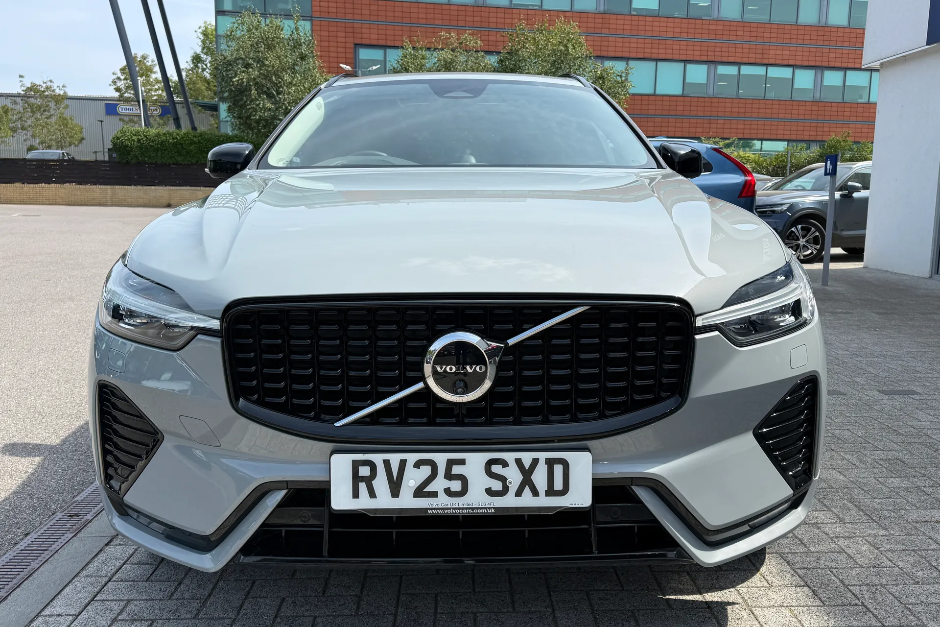 Volvo XC60 thumbnail image number 14