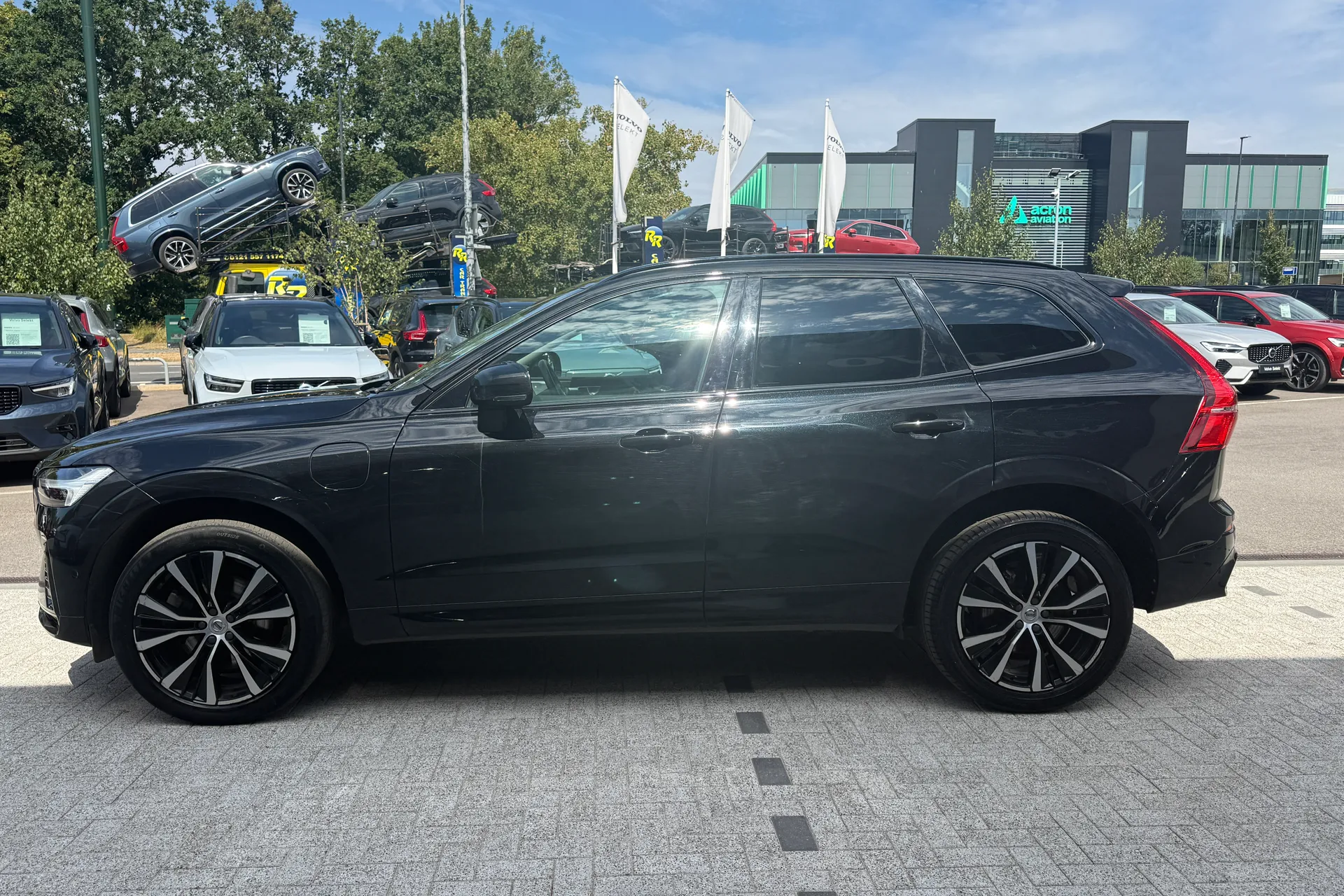 Volvo XC60 thumbnail image number 11